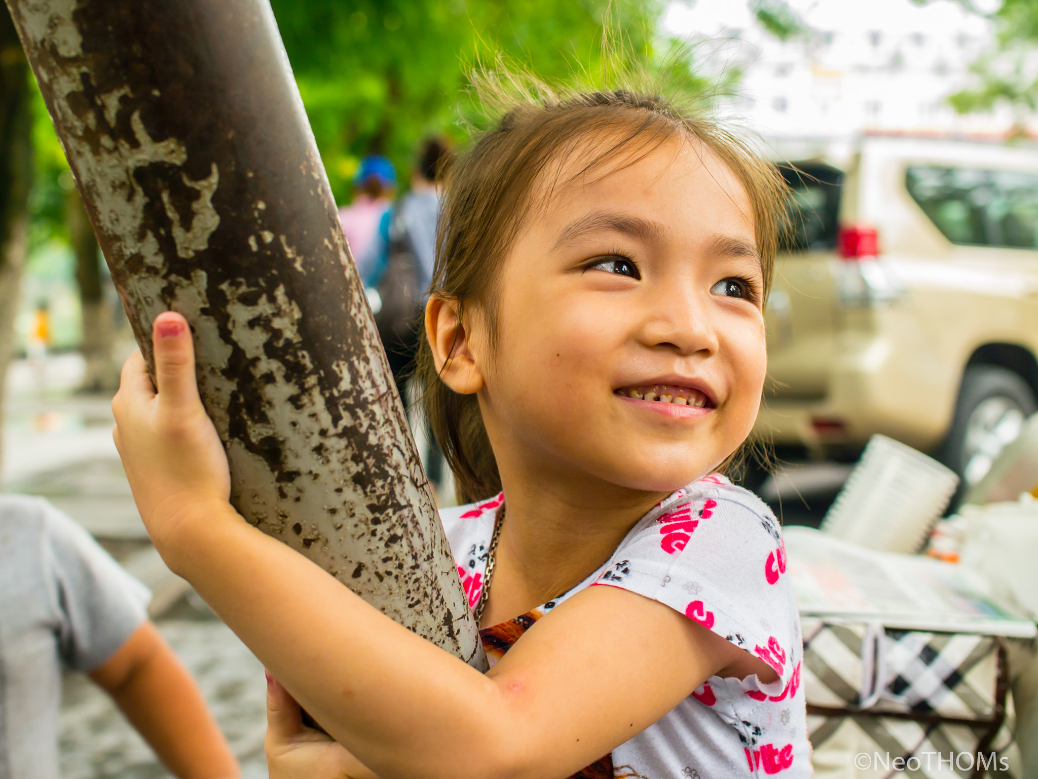 Panasonic Lumix DMC-GF6 + Olympus M.Zuiko Digital 25mm F1.8 sample photo. Vietnamese girl smiling photography