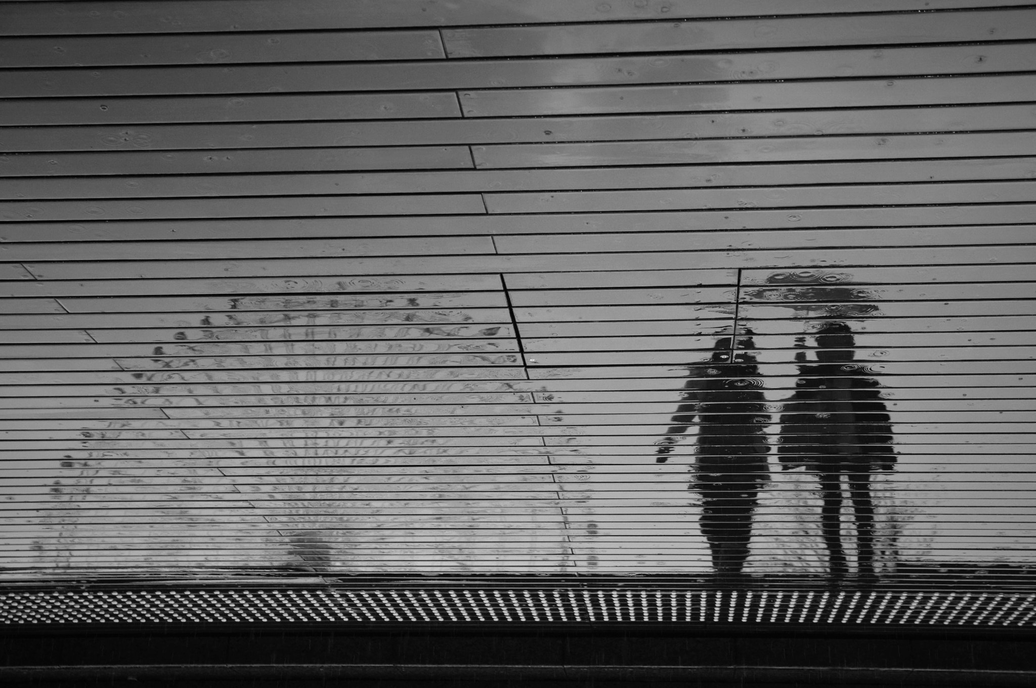 Sigma 17-70mm F2.8-4 DC Macro OS HSM | C sample photo. Ferris wheel in the rain photography