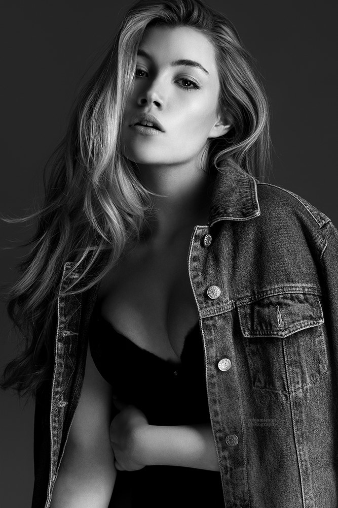 Sony a7R II + Canon EF 85mm F1.8 USM sample photo. Scarlett jane photography
