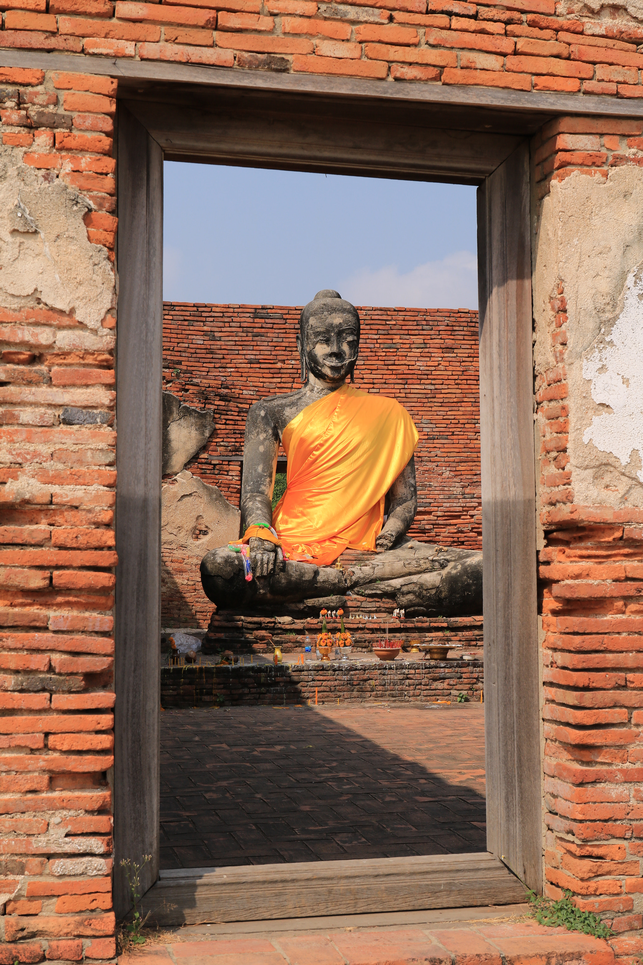 Canon EF 24-70mm F4L IS USM sample photo. Framed bouddha photography