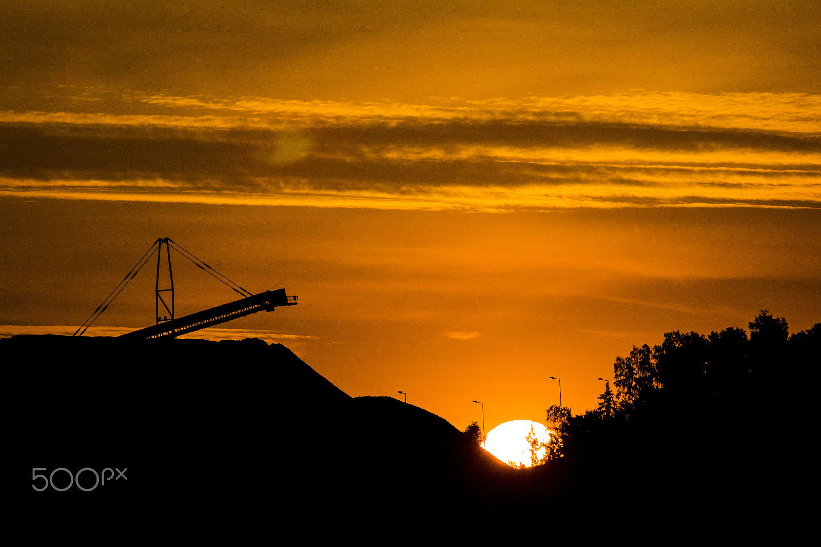 Nikon 1 J3 + VR 55-300mm f/4.5-5.6G sample photo. Industrial sunrise photography