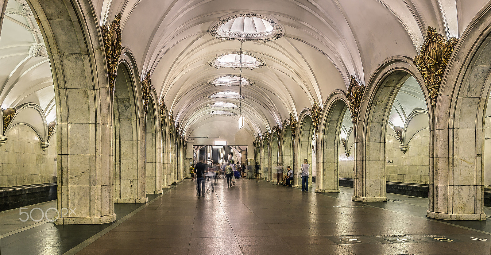 Sony SLT-A55 (SLT-A55V) + Sigma 18-200mm F3.5-6.3 DC sample photo. Moscow underground photography