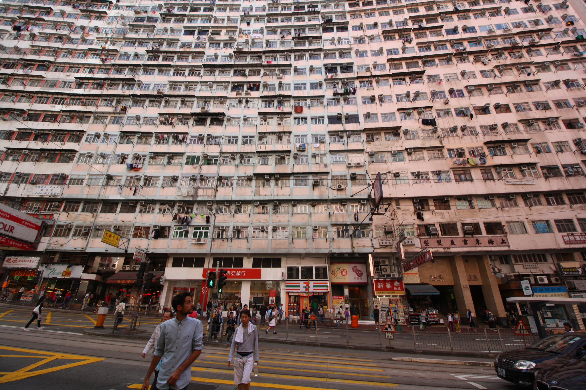 Canon EF-S 10-18mm F4.5–5.6 IS STM sample photo. Lost in concrete photography