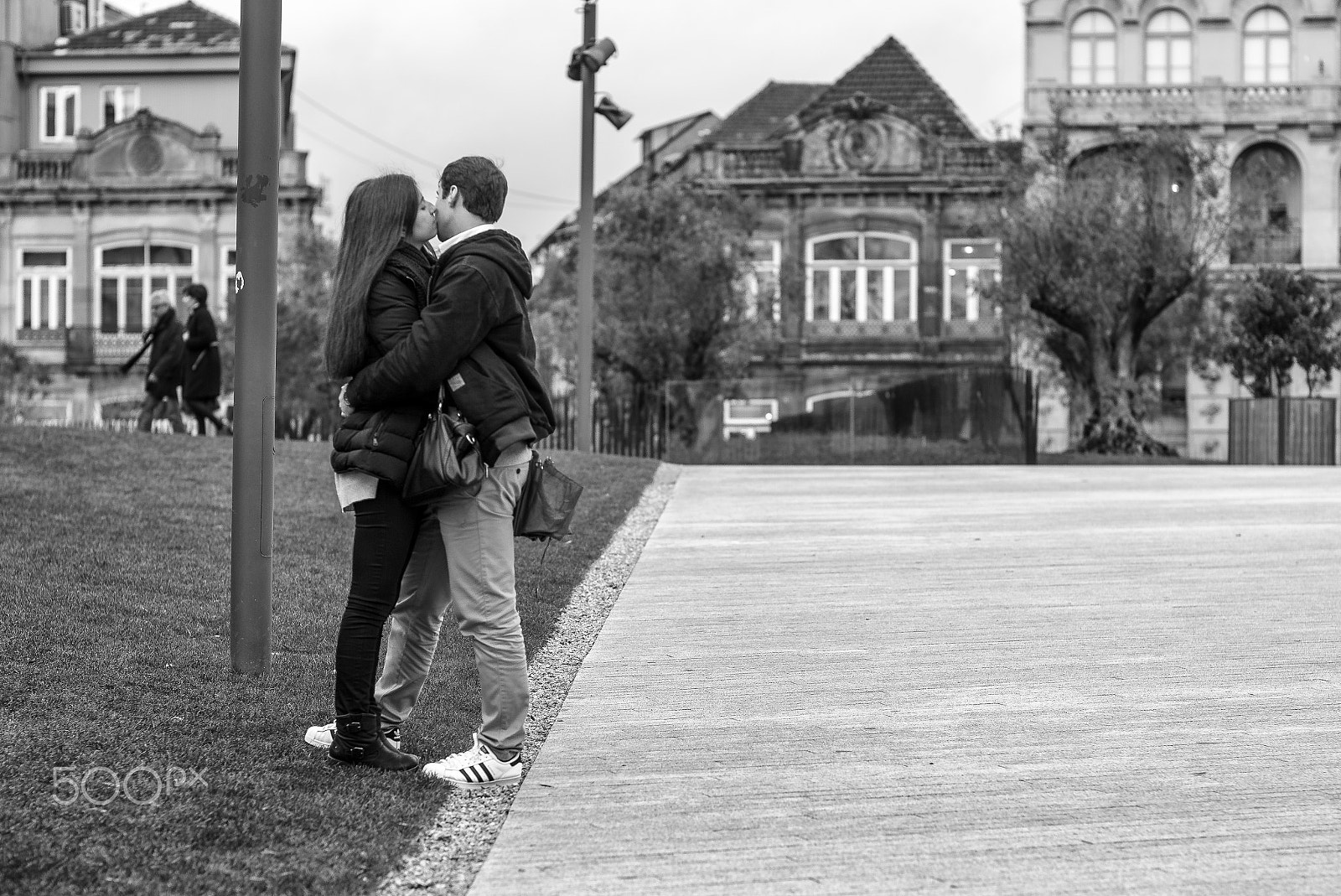 Leica APO-Summicron-M 75mm F2 ASPH sample photo. Love in the city... photography