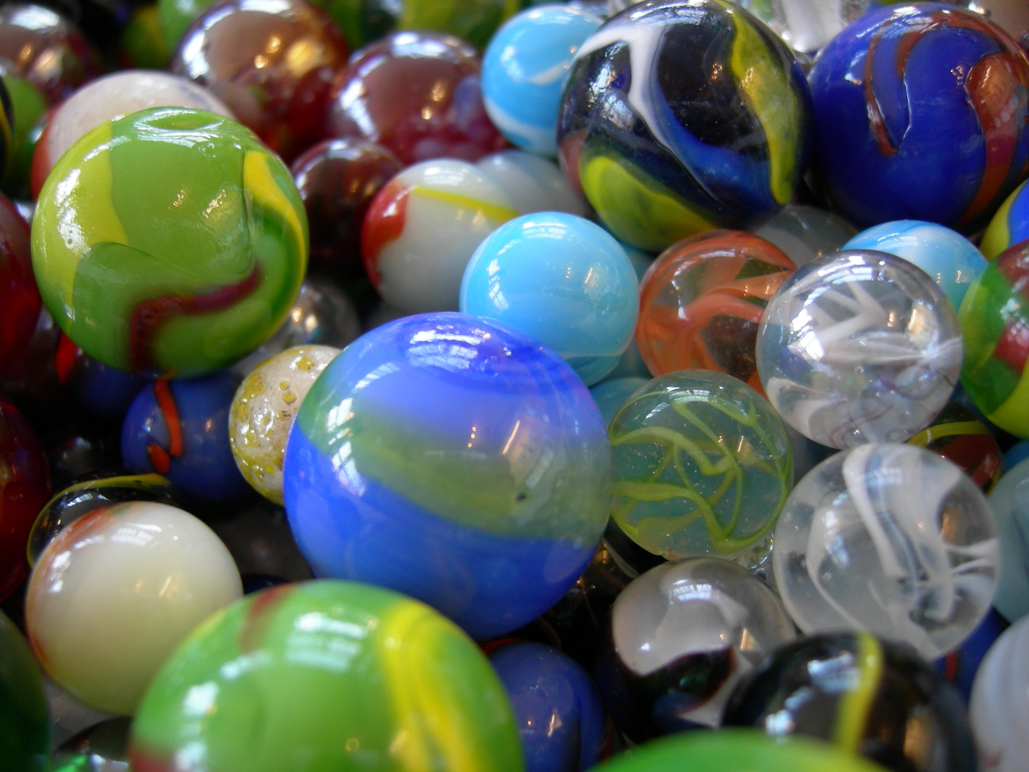 Nikon COOLPIX P2 sample photo. Marbles photography