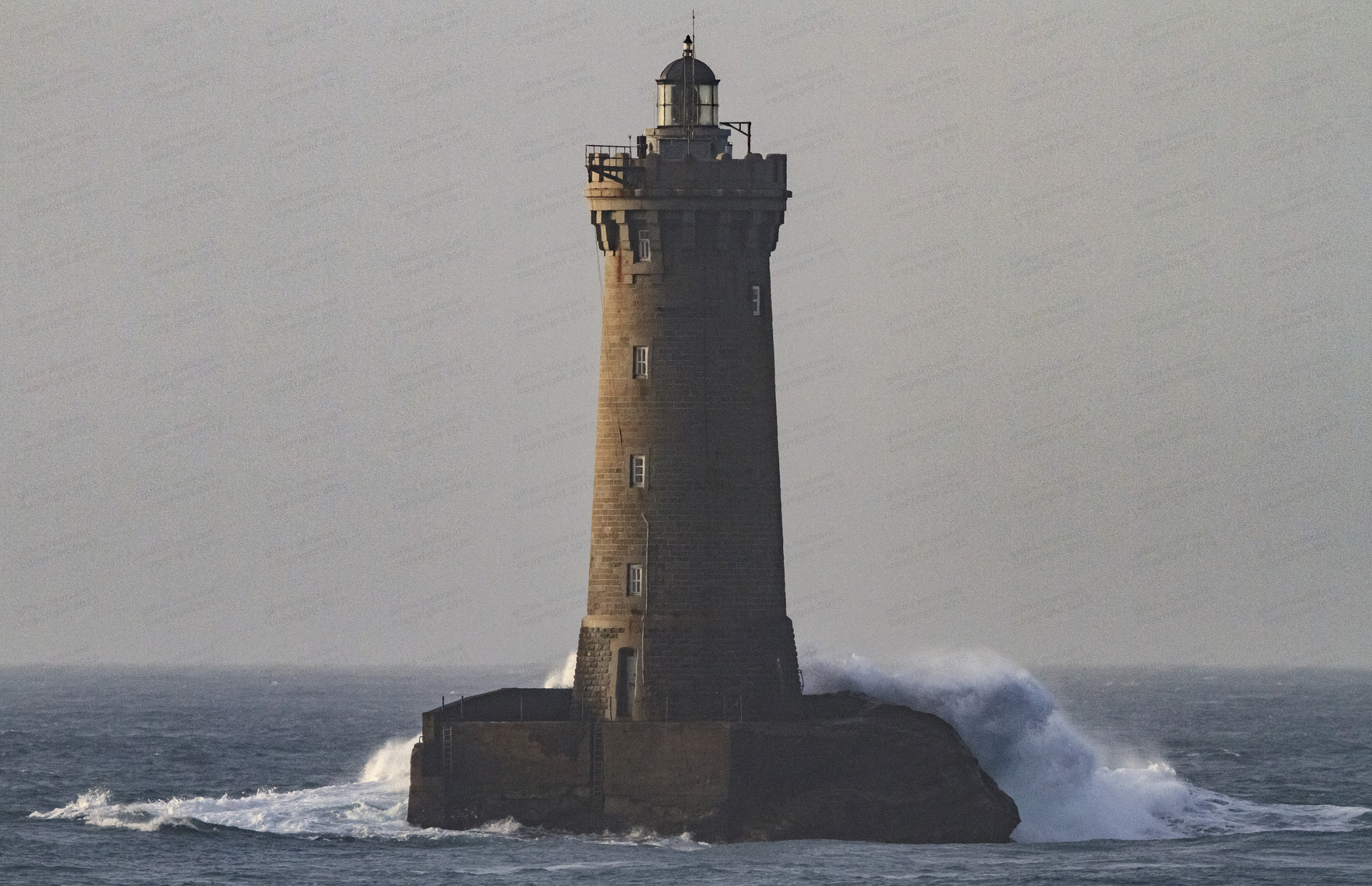 Canon EOS 7D + Canon EF 800mm F5.6L IS USM sample photo. Phare du four photography