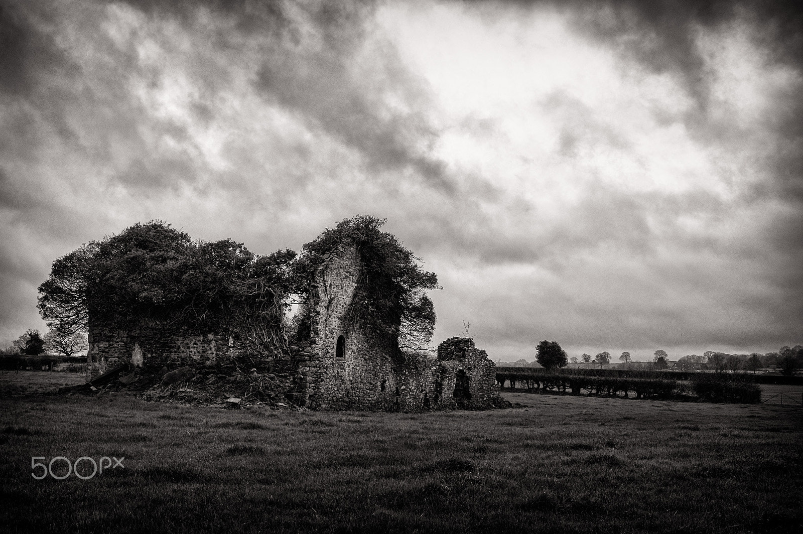Tamron AF 28-75mm F2.8 XR Di LD Aspherical (IF) sample photo. Abandoned barn 2 photography