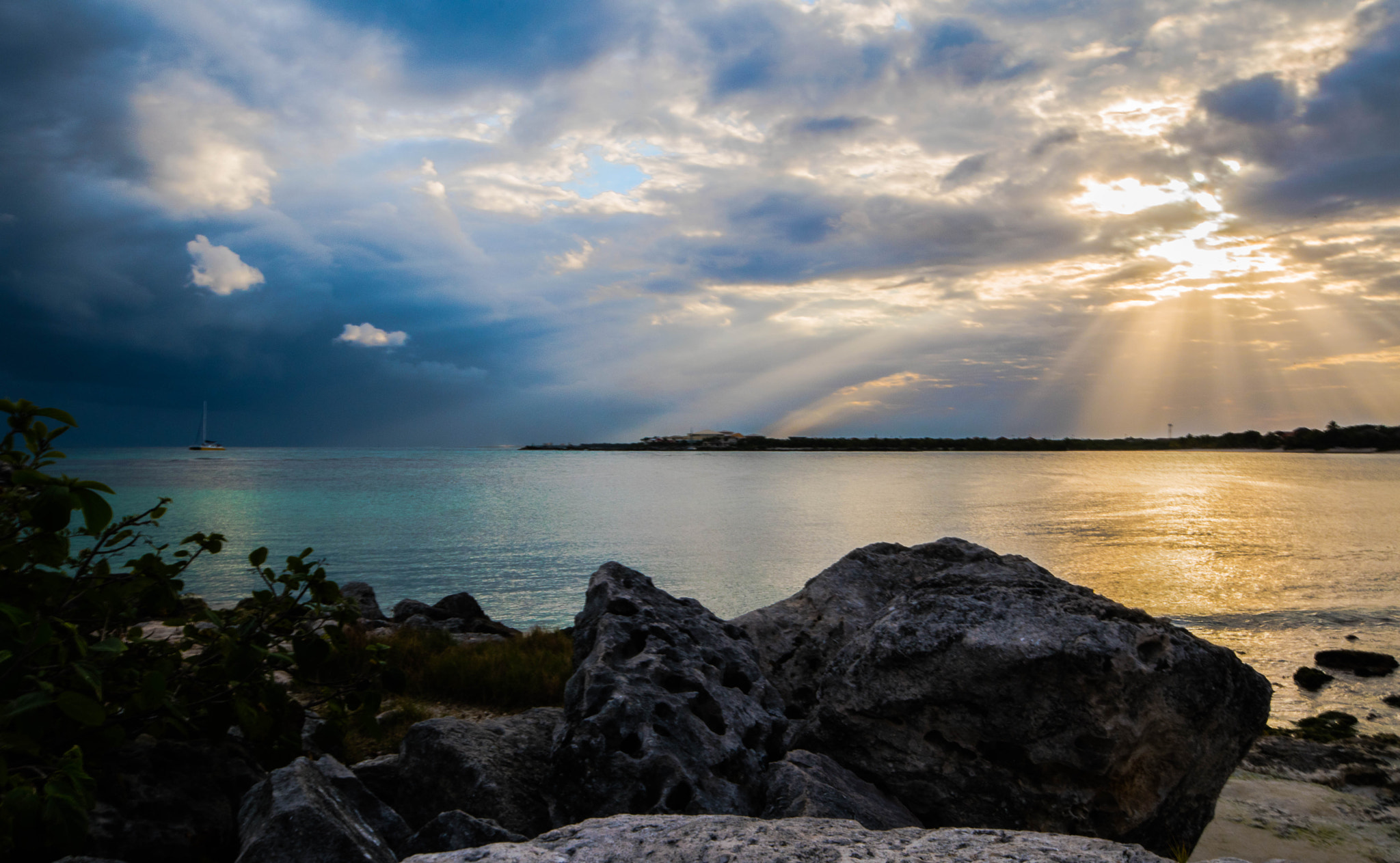 Sigma 10-20mm F4-5.6 EX DC HSM sample photo. Caribsunset2.jpg photography