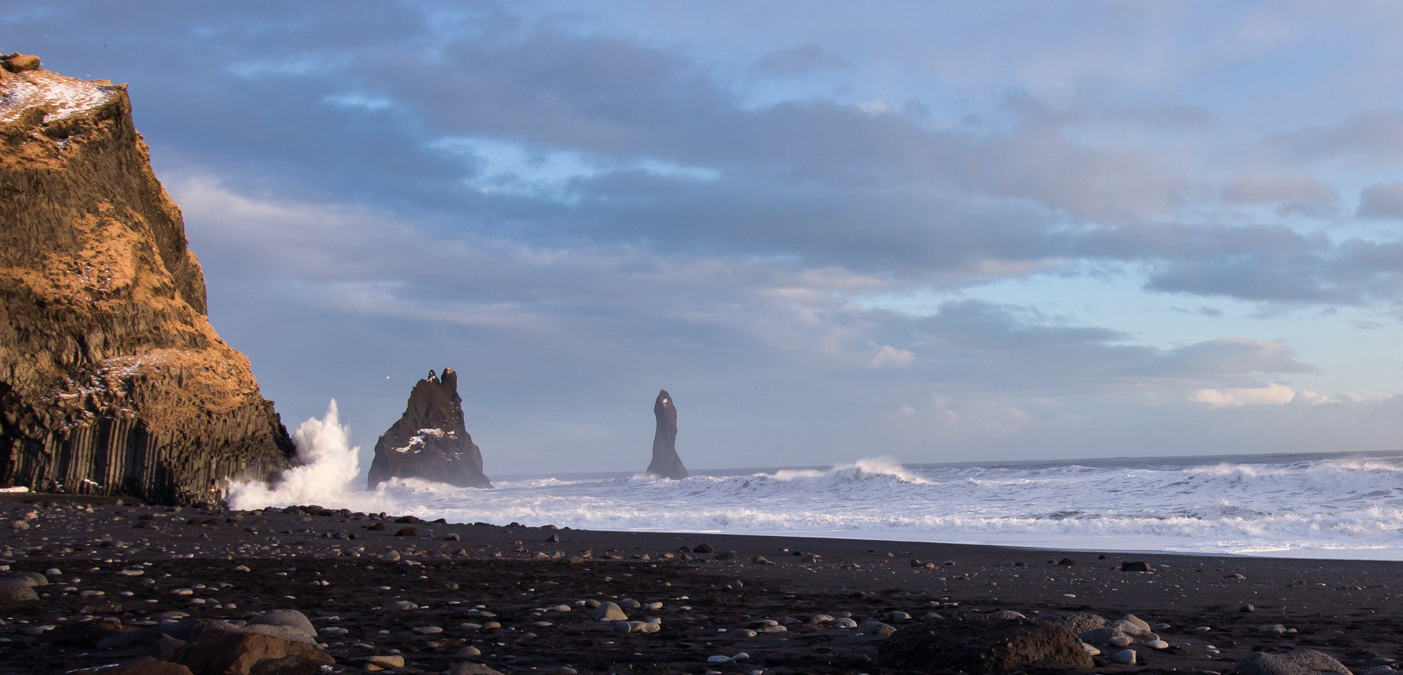 Canon EF-S 10-18mm F4.5–5.6 IS STM sample photo. A winter evening at reynisfjara photography