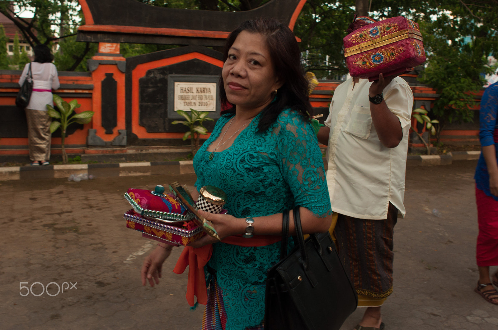 Nikon D90 + Nikon AF Nikkor 24mm F2.8D sample photo. The eve of nyepi day of silence in makassar, indonesia photography