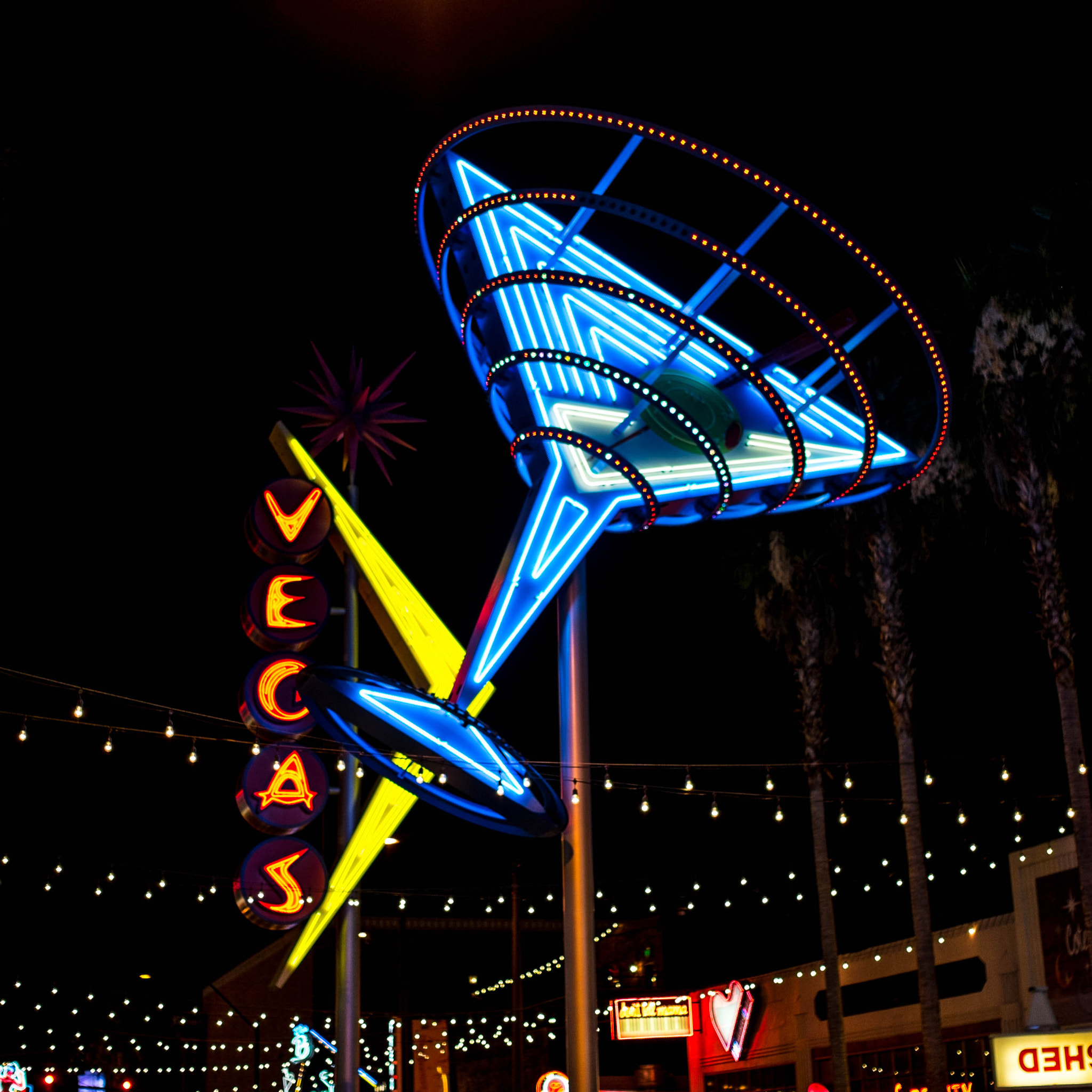Fujifilm X-E1 + Fujifilm XF 23mm F1.4 R sample photo. Fremont district las vegas 2 photography
