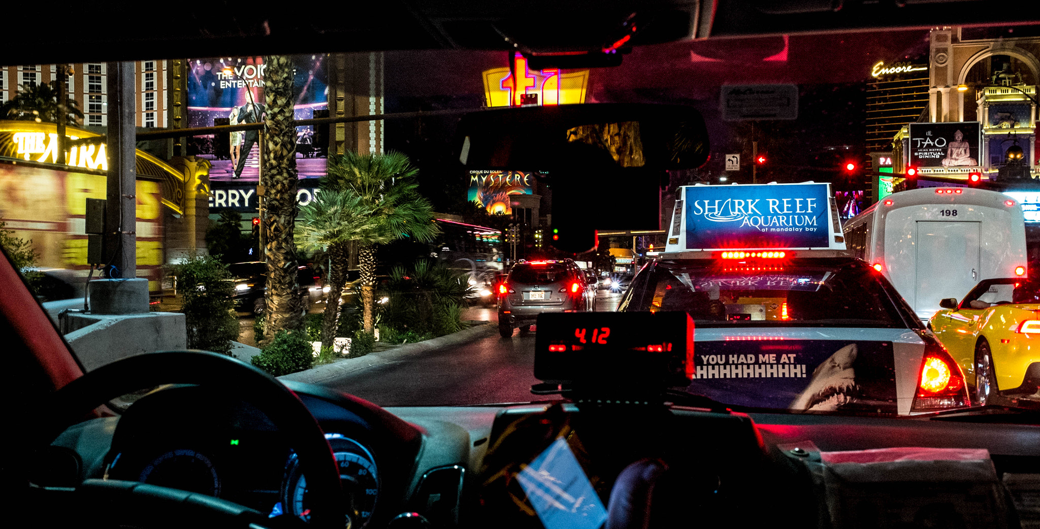 Fujifilm X-E1 + Fujifilm XF 23mm F1.4 R sample photo. Las vegas from the cab photography