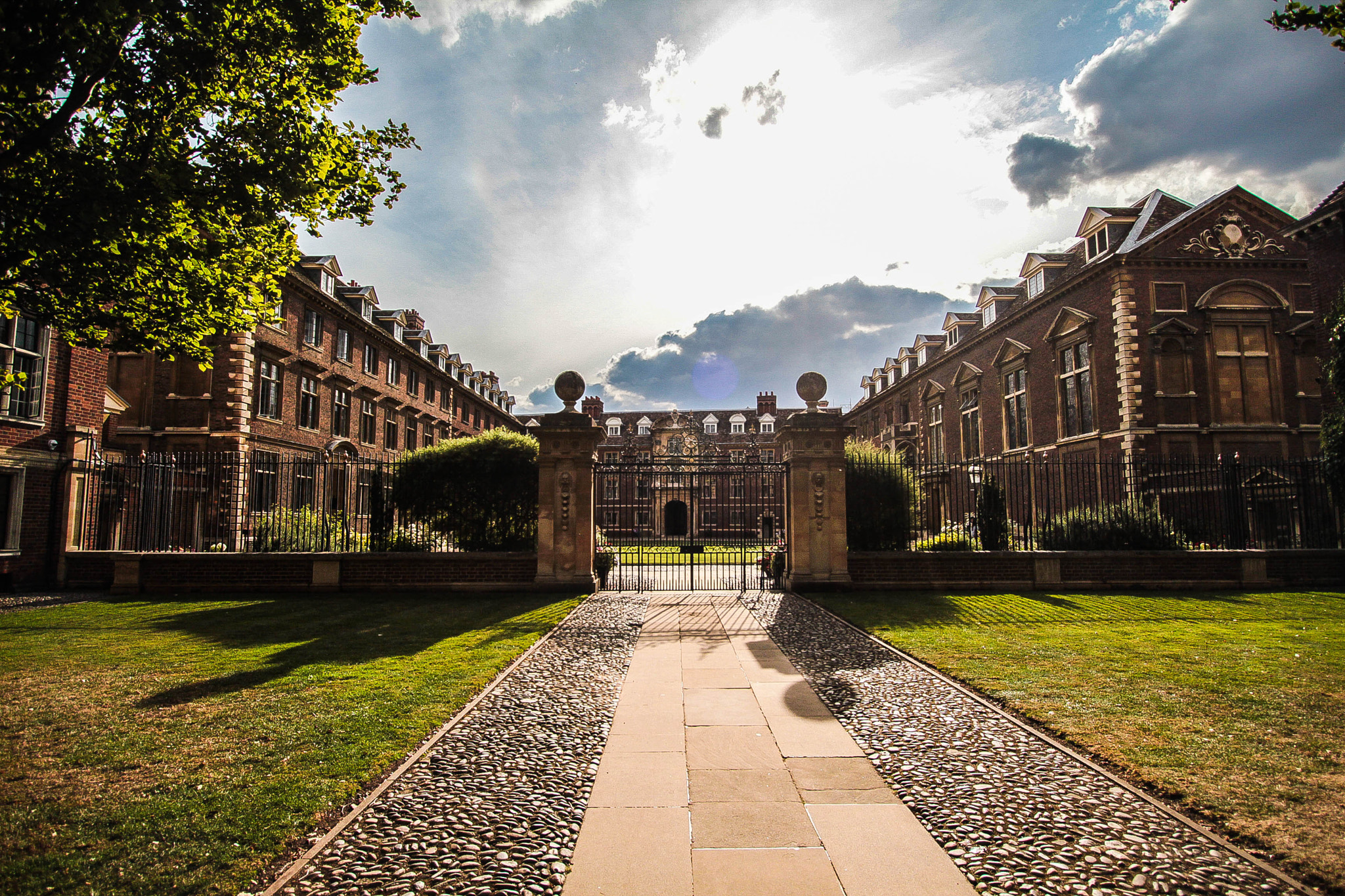 Canon EOS 650D (EOS Rebel T4i / EOS Kiss X6i) sample photo. St. claires college, cambridge photography