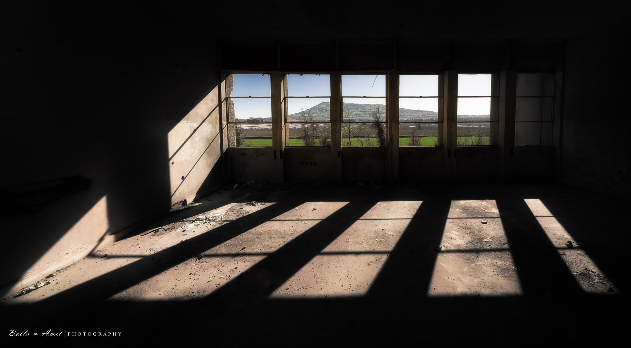 Sigma 8-16mm F4.5-5.6 DC HSM sample photo. Lines of freedom photography