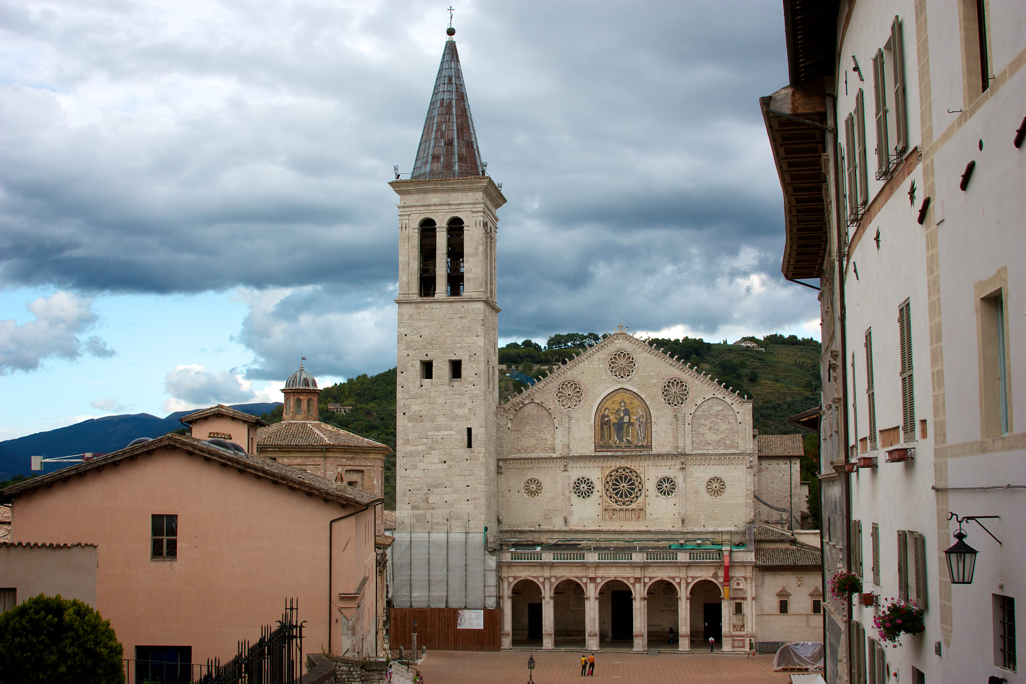 Canon EF 28-135mm F3.5-5.6 IS USM sample photo. Italy photography