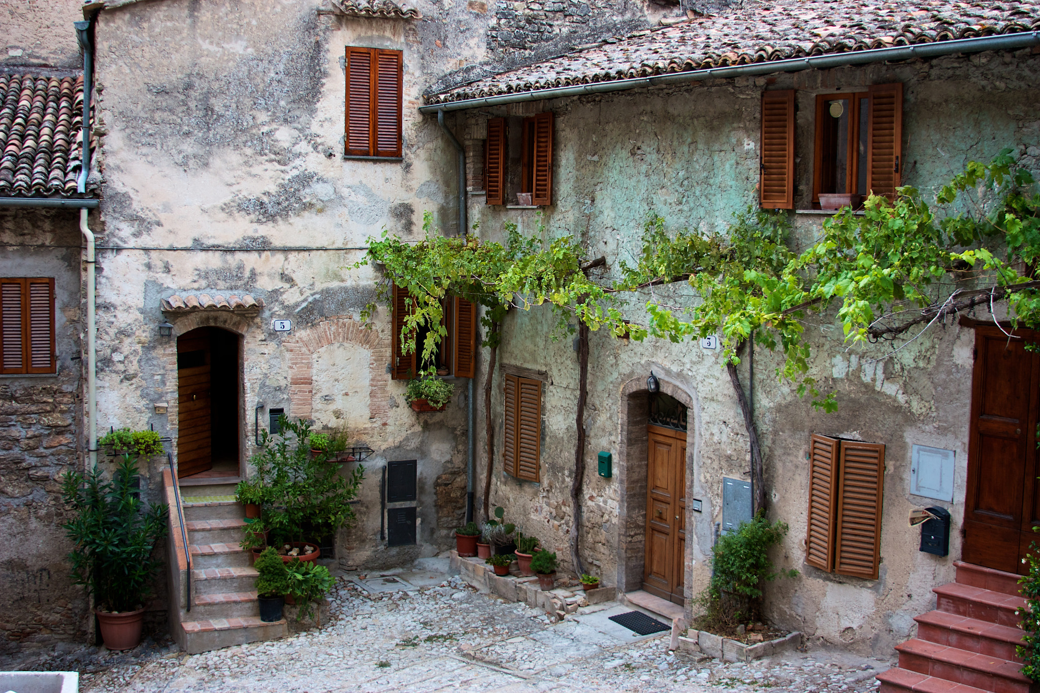Canon EF 28-135mm F3.5-5.6 IS USM sample photo. Italy photography