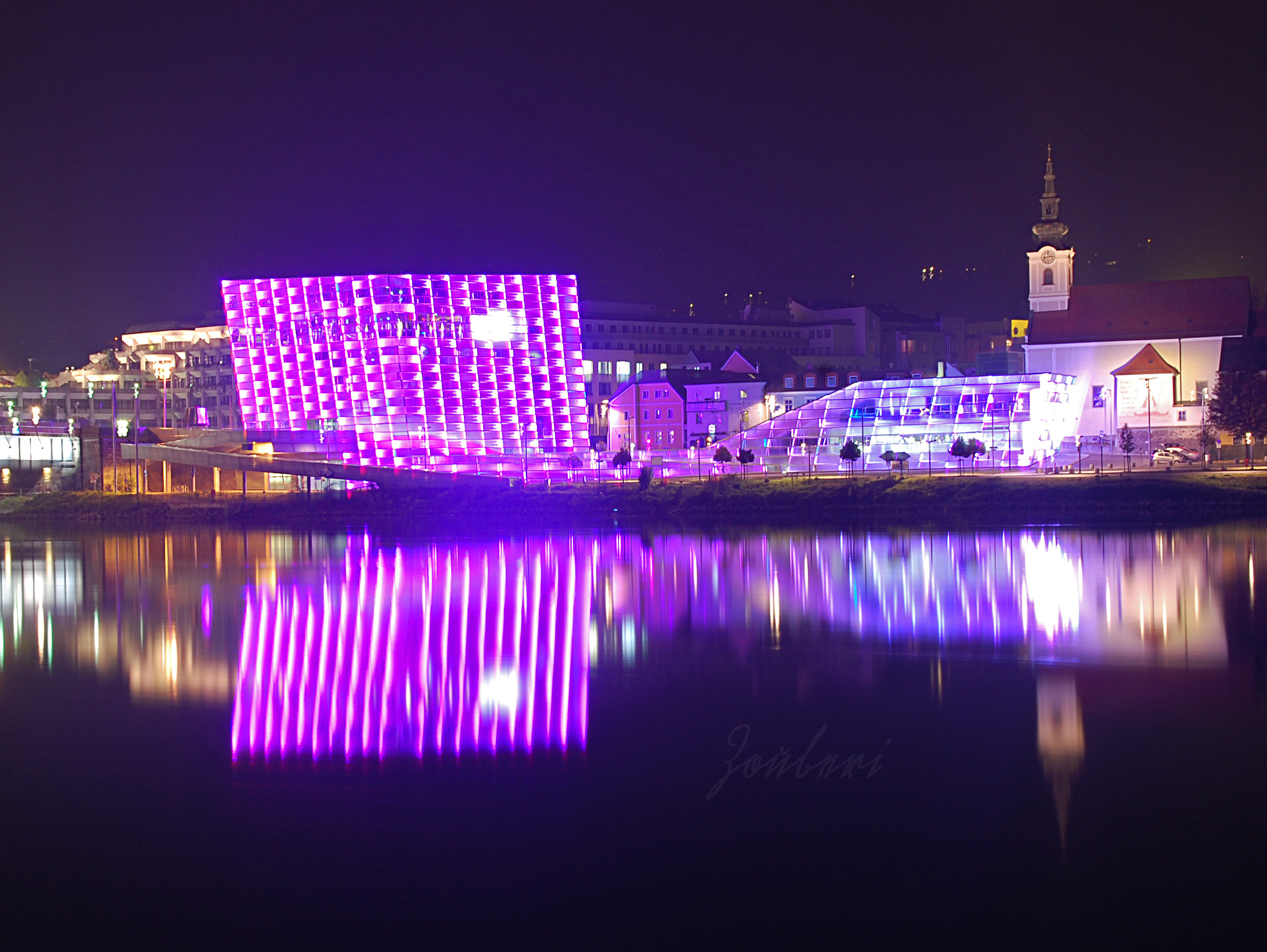 Nikon D40 sample photo. Ars electronica center photography