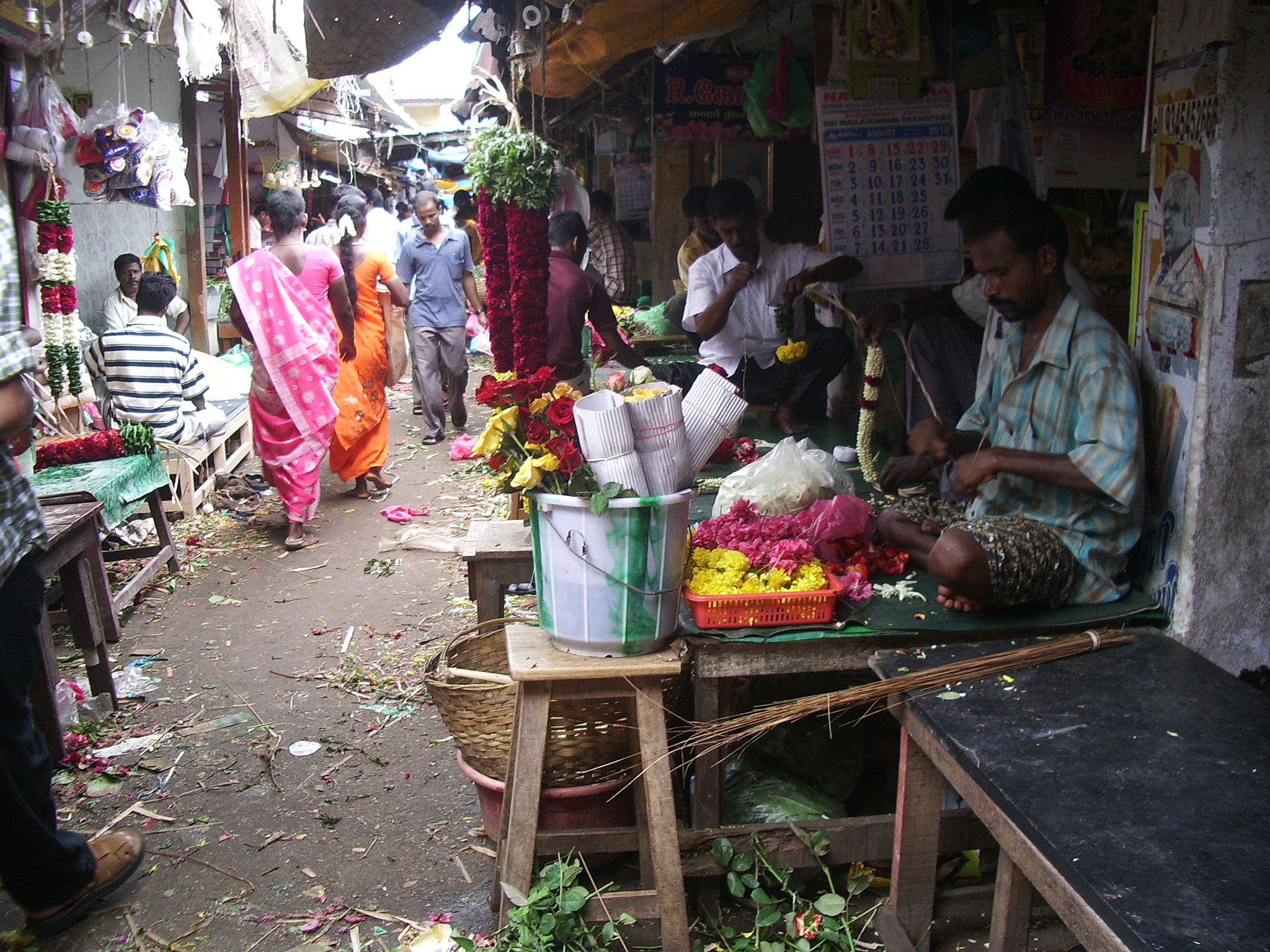Pentax OPTIO S50 sample photo. Flower market photography