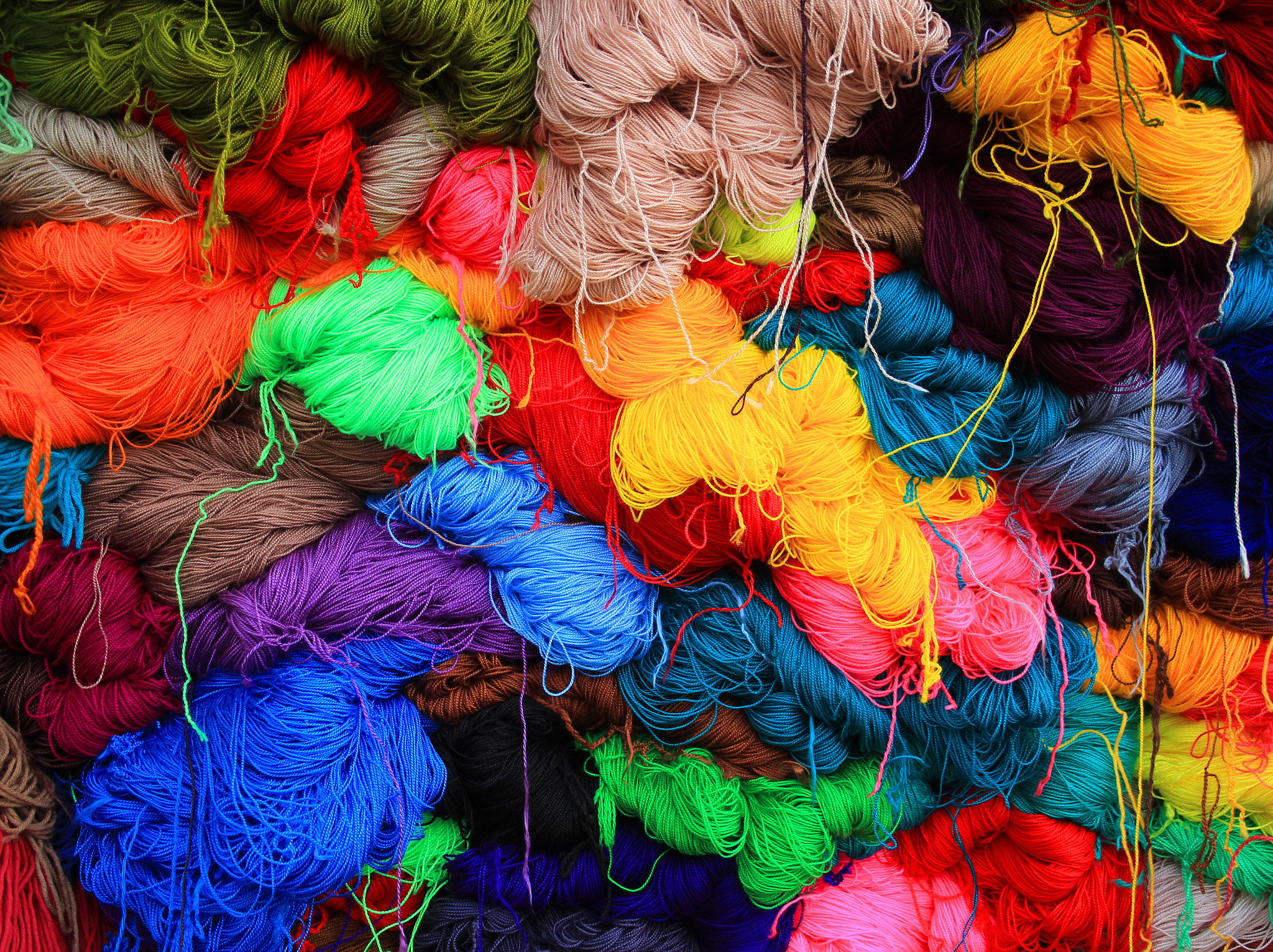 Canon EF-S 18-55mm F3.5-5.6 sample photo. Colorful yarn photography