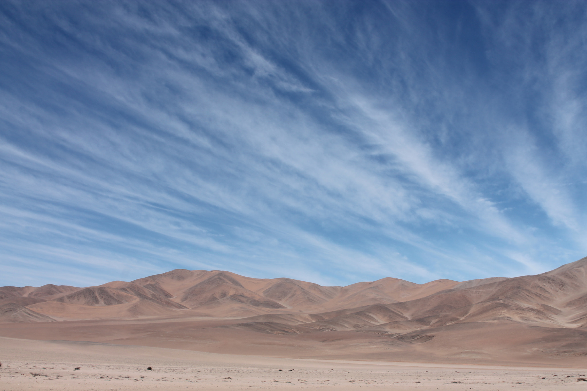 Canon EOS 1100D (EOS Rebel T3 / EOS Kiss X50) + Canon EF 28-200mm F3.5-5.6 USM sample photo. Atacama desert, chile ... photography