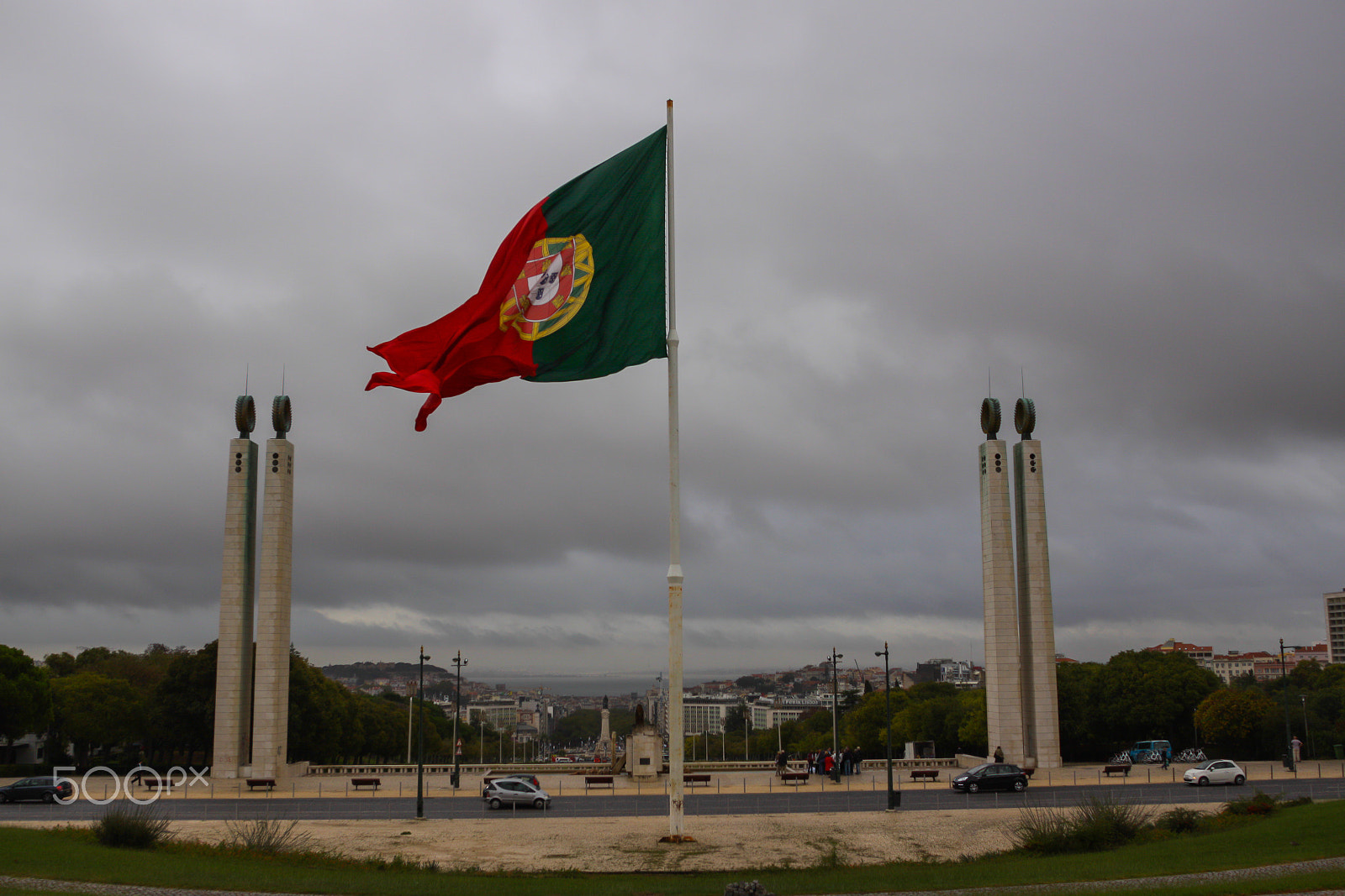 Canon EOS 50D + Canon EF 20mm F2.8 USM sample photo. Lisboa photography