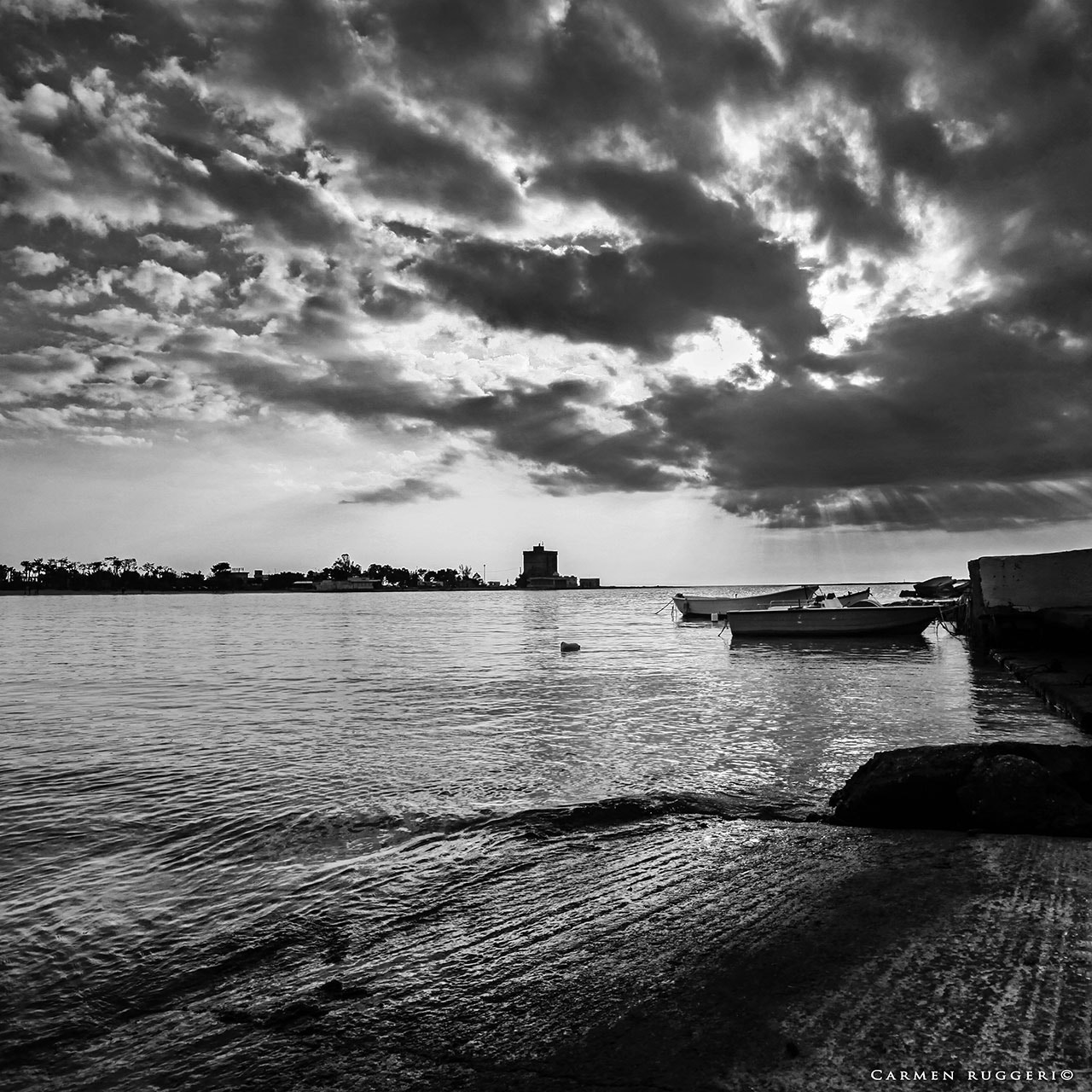 Canon EOS 5D Mark II + Tamron SP AF 17-35mm F2.8-4 Di LD Aspherical (IF) sample photo. Choppy clouds photography