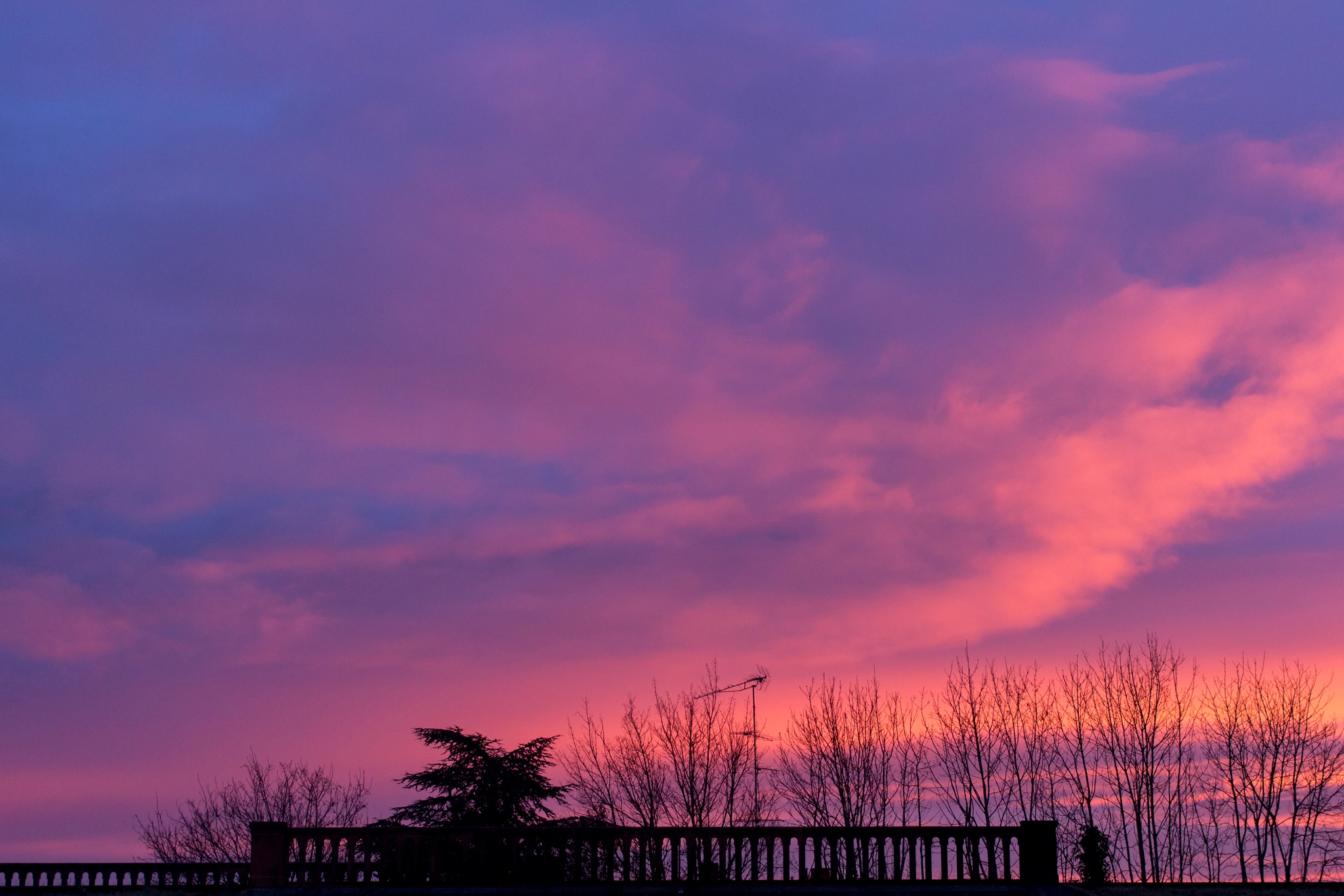 Canon EOS 1200D (EOS Rebel T5 / EOS Kiss X70 / EOS Hi) + Canon EF 40mm F2.8 STM sample photo. Sunset photography