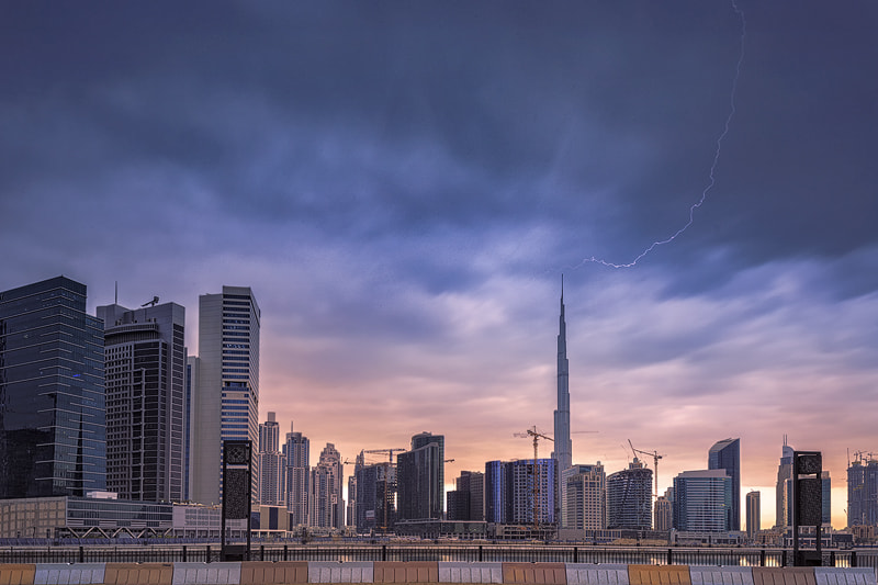 Canon TS-E 24.0mm f/3.5 L II sample photo. Burj thunder photography
