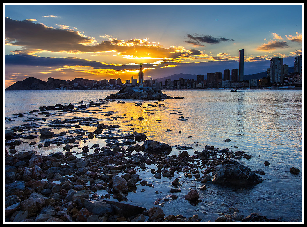 Olympus PEN E-PL5 + OLYMPUS M.12-50mm F3.5-6.3 sample photo. Ocaso en benidorm 1 photography