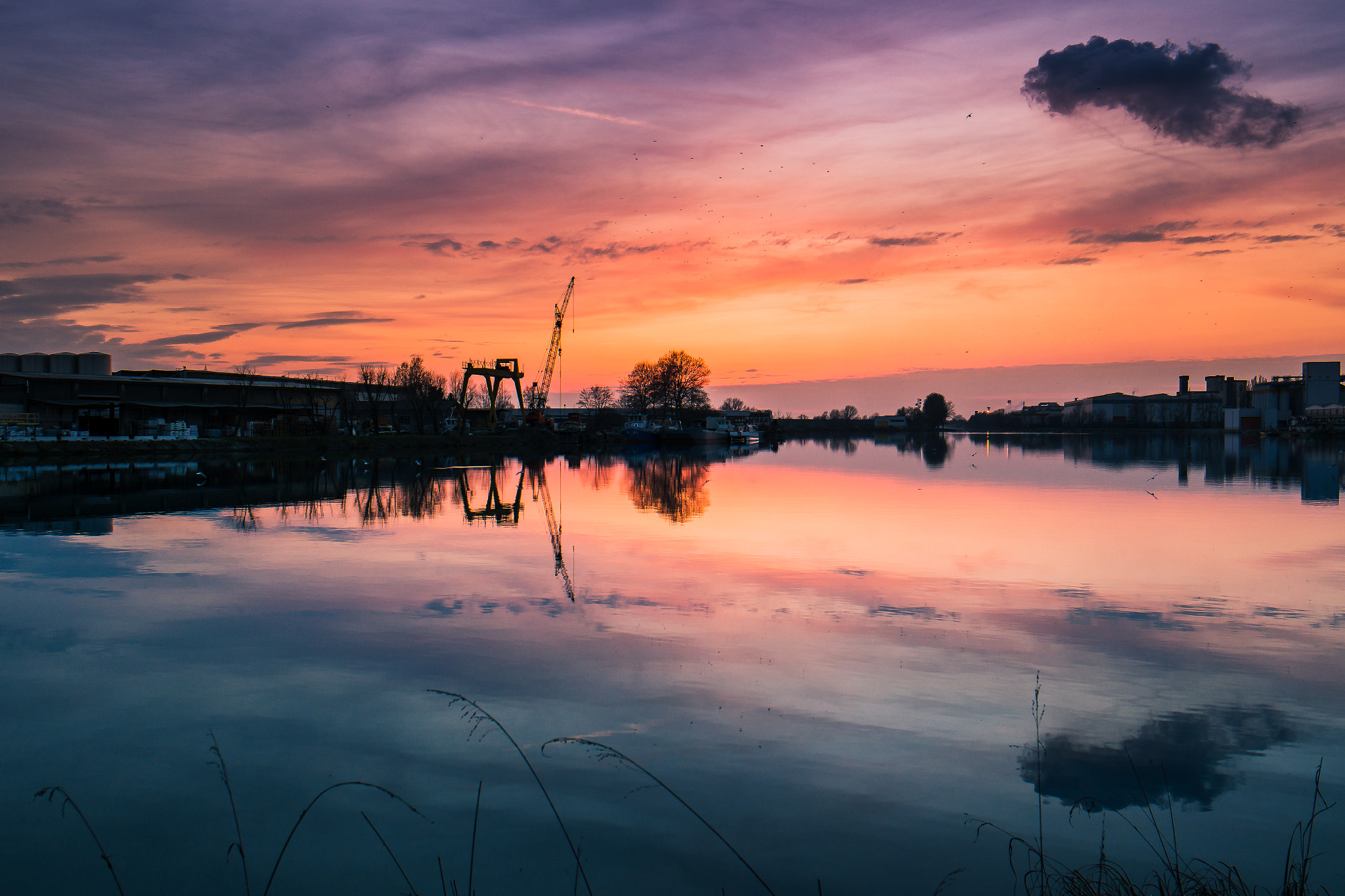 Samsung NX 20-50mm F3.5-5.6 ED sample photo. Fiume po photography