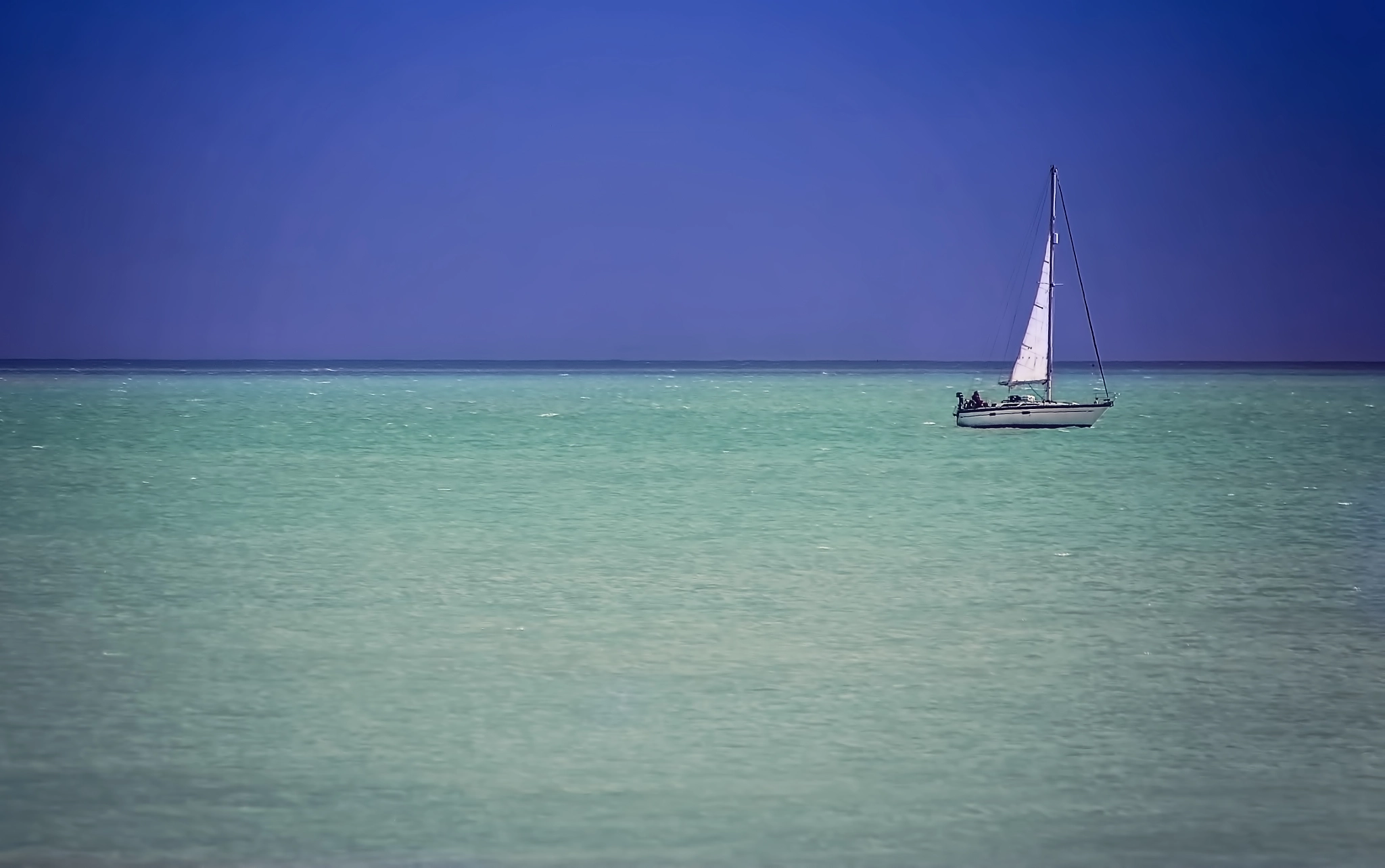 Sigma 70-300mm F4-5.6 APO DG Macro sample photo. Boat photography