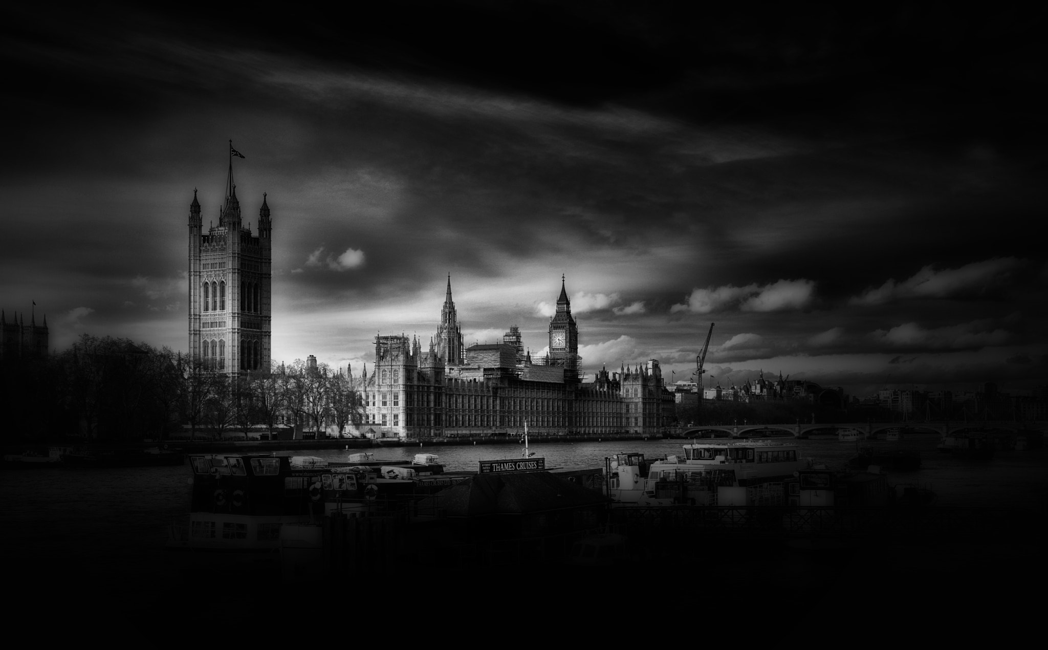 Sigma 17-70mm F2.8-4 DC Macro OS HSM sample photo. London view photography