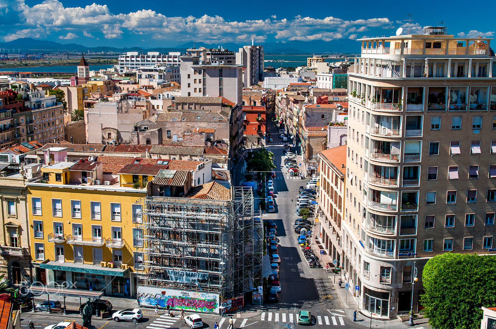 Nikon D90 + Nikon AF-S Nikkor 28mm F1.8G sample photo. Cagliari photography