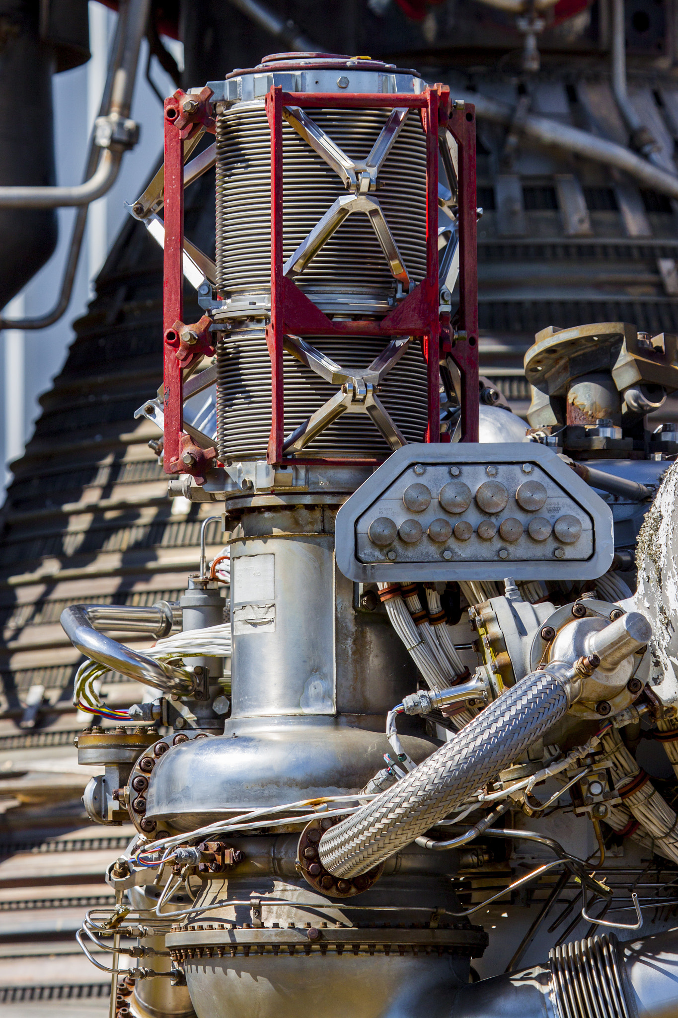 Canon EF 100-400mm F4.5-5.6L IS USM sample photo. Saturn v rocketdyne j-2 fuel turbopump photography