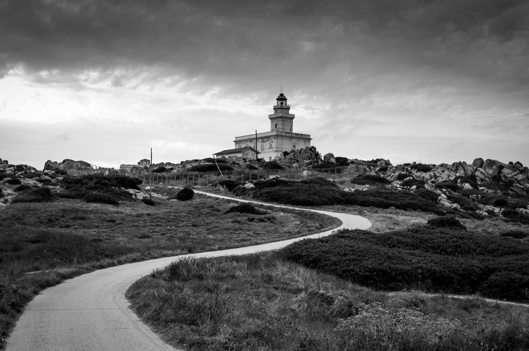 Nikon D90 + Nikon AF-S Nikkor 28mm F1.8G sample photo. Capo testa lighthouse photography