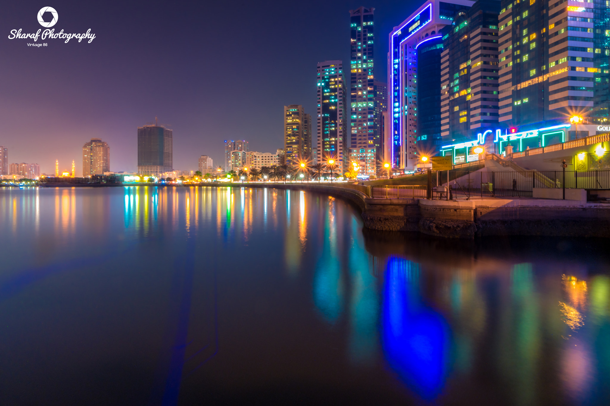 Sigma 8-16mm F4.5-5.6 DC HSM sample photo. The city reflected photography