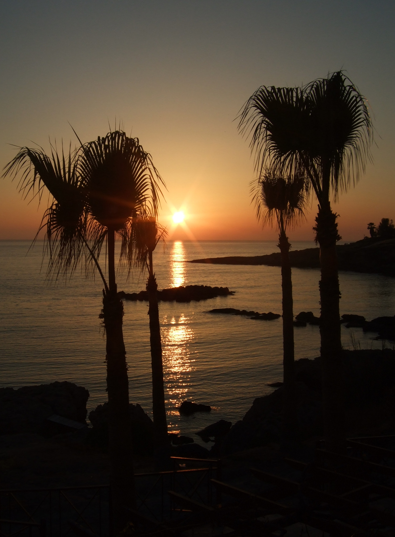Fujifilm FinePix F40fd sample photo. Cyprus sunset photography