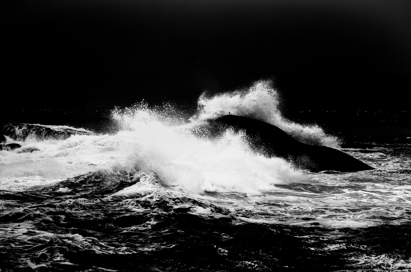 Nikon D7000 + Sigma 70-300mm F4-5.6 DG OS sample photo. Crashing wave photography