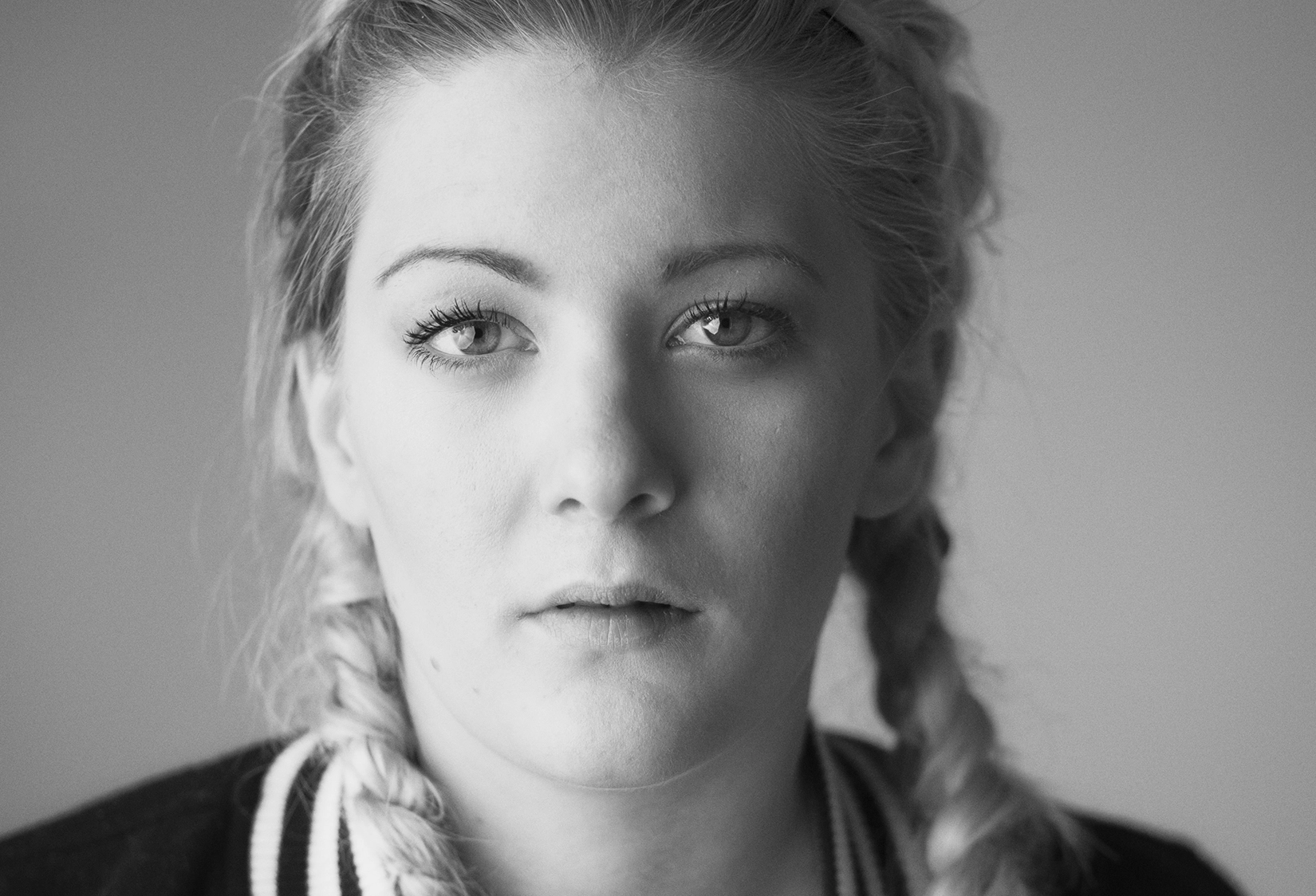 Panasonic Leica DG Nocticron 42.5mm F1.2 ASPH OIS sample photo. Janina photography