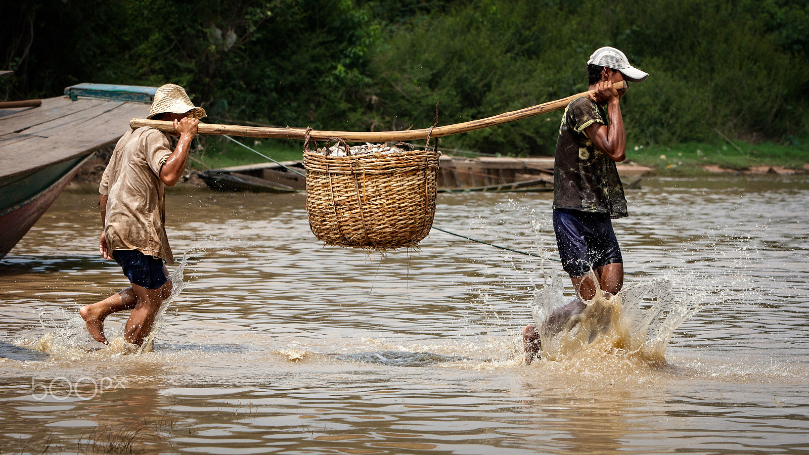 Canon EOS-1D Mark II sample photo. Daily life in cambodia photography