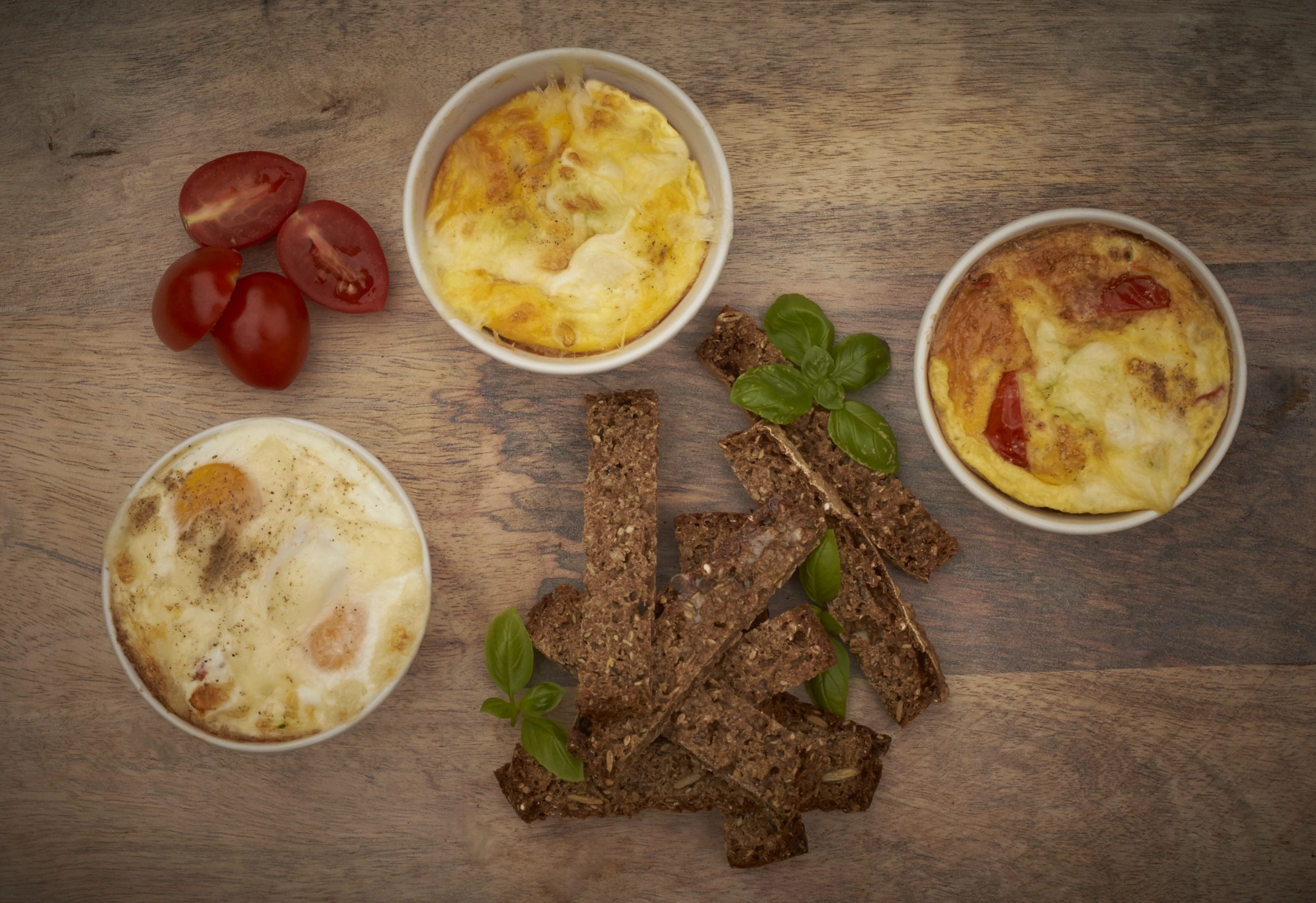 Sony SLT-A77 + Sony DT 50mm F1.8 SAM sample photo. Breakfast photography