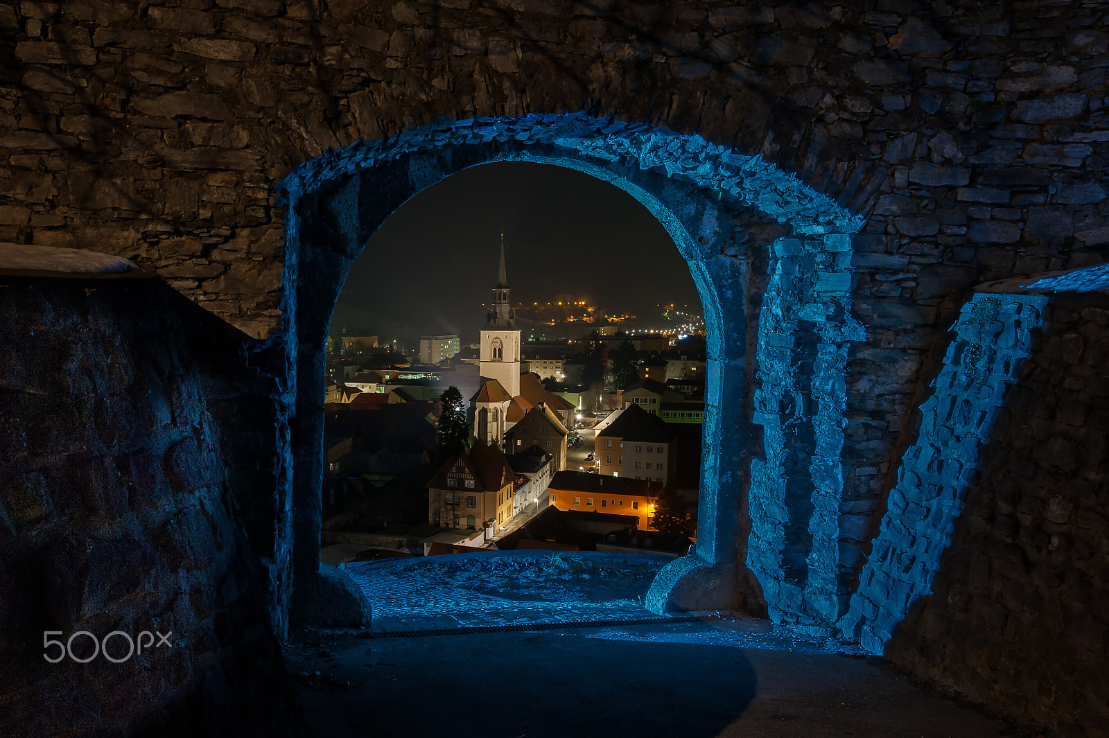 Nikon D3 sample photo. Looking through the castle gate photography