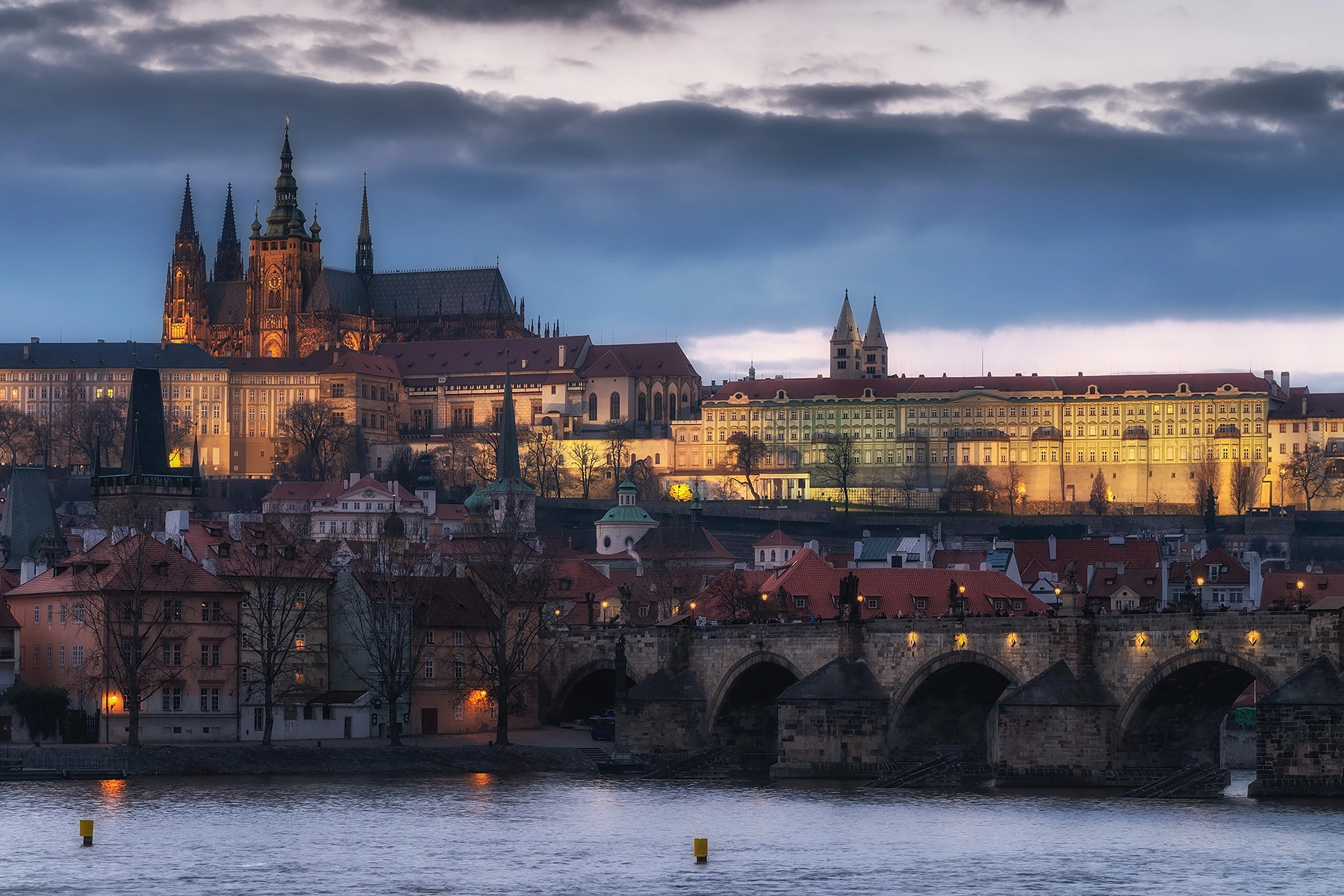 XF50-140mmF2.8 R LM OIS WR + 1.4x sample photo. Evening in prague photography