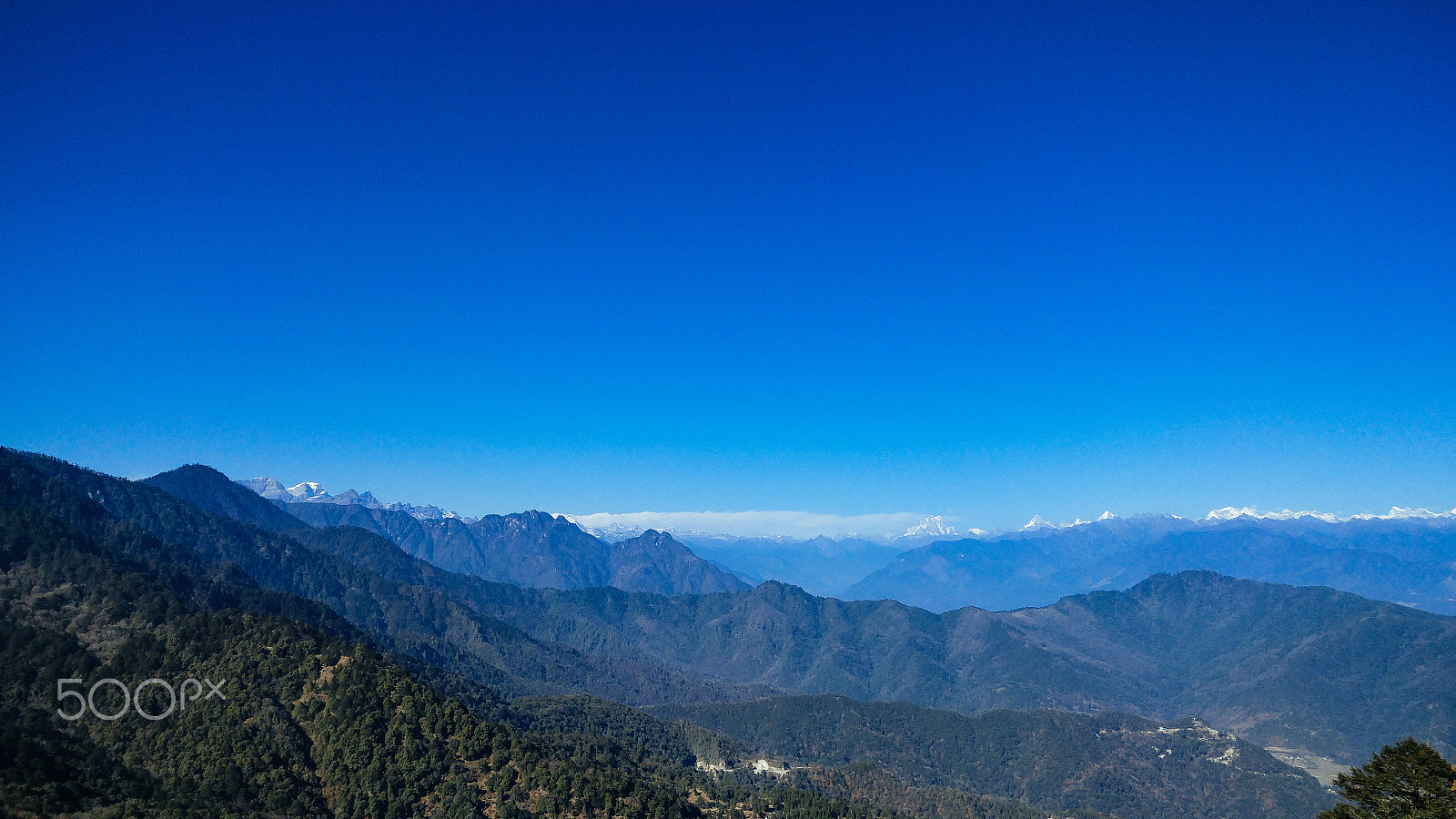 LG H818N sample photo. Mountains & blue sky photography