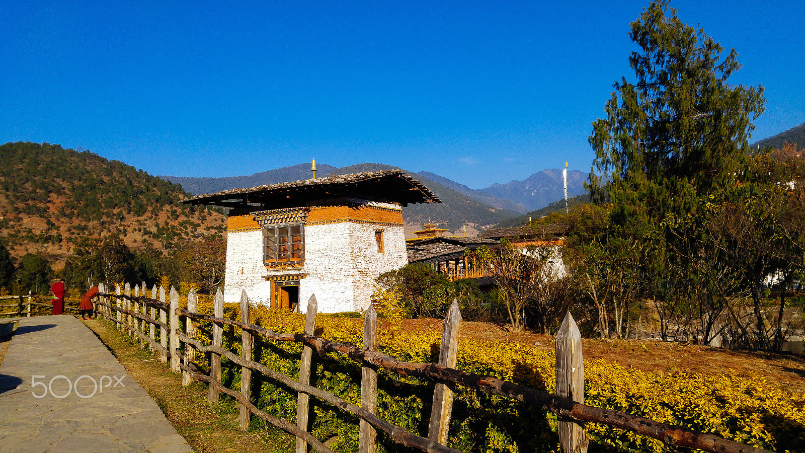 LG H818N sample photo. Punakha dzong photography