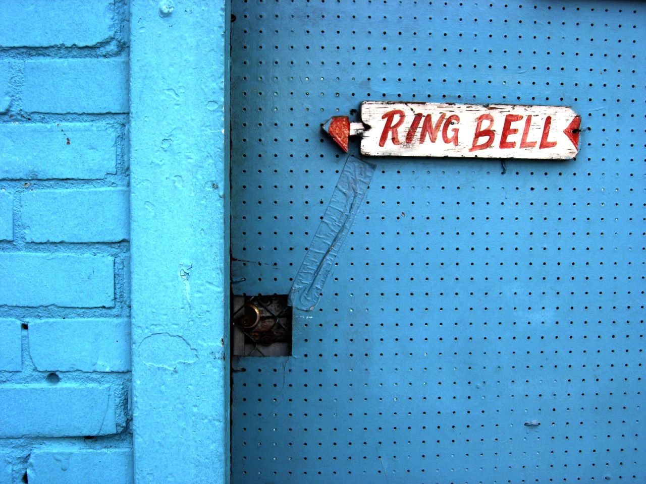 Nikon E5200 sample photo. Ring bell photography