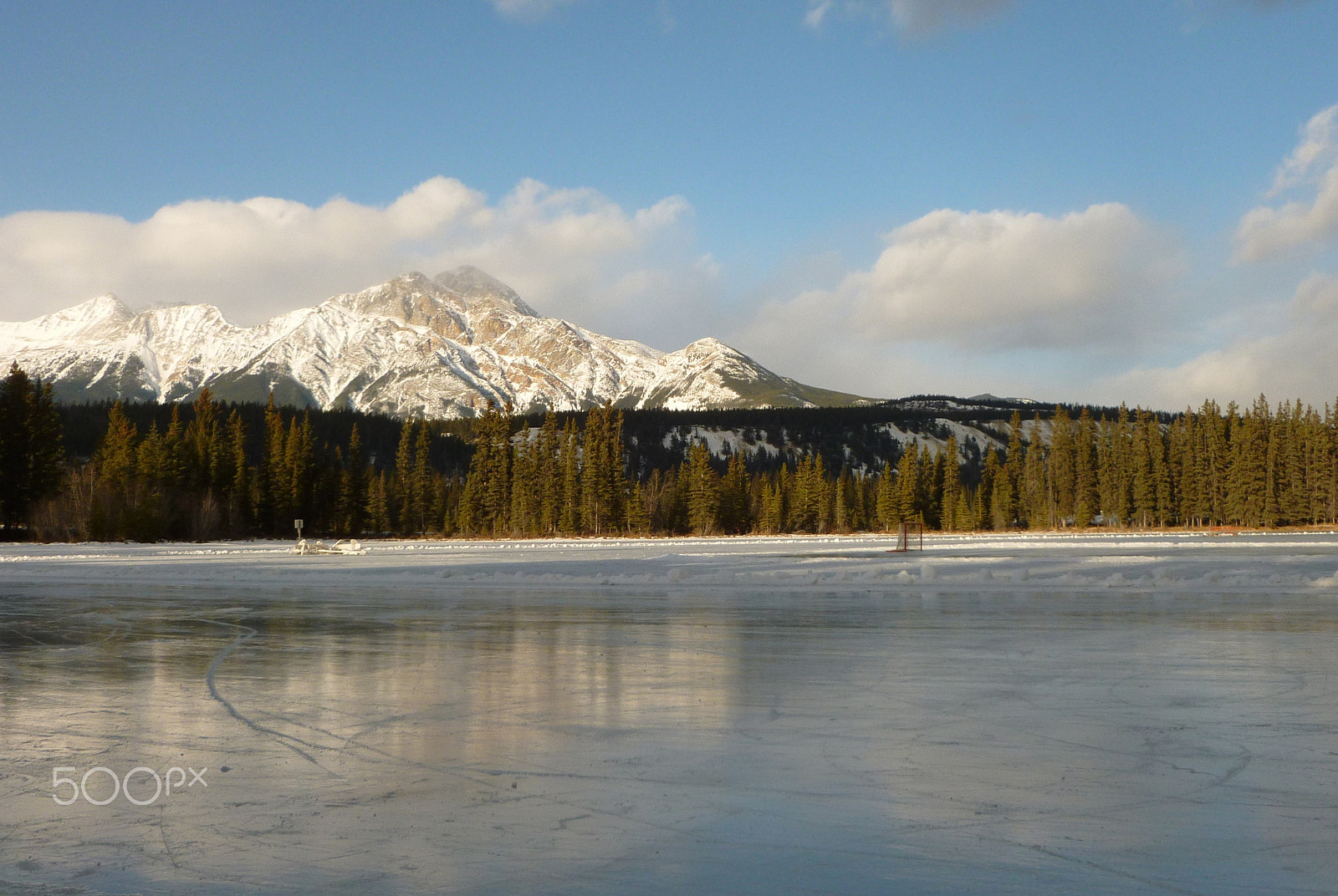 Panasonic DMC-FH27 sample photo. Icy lake photography