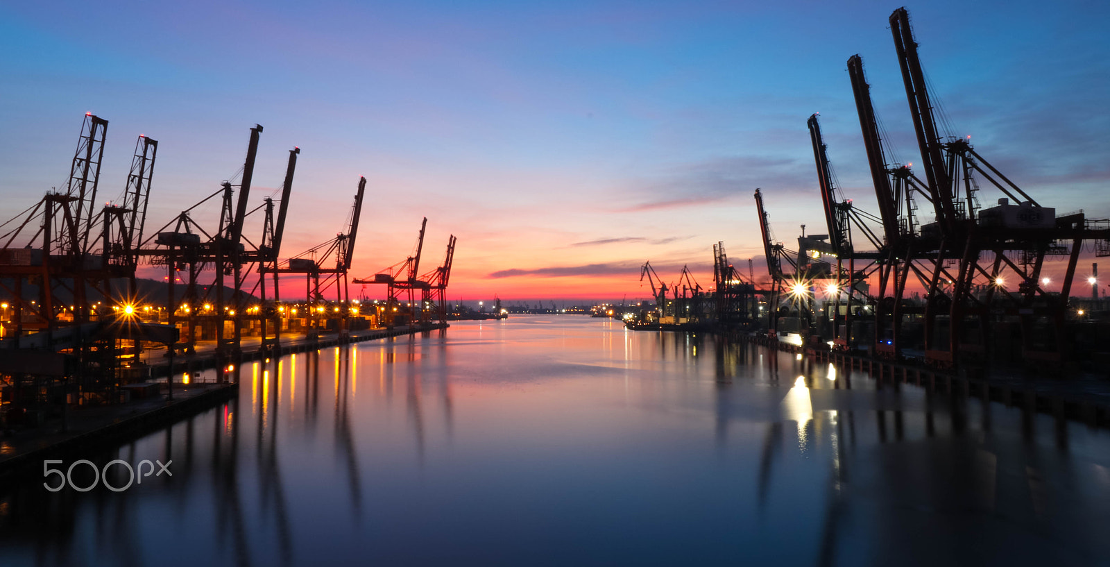 Canon EF-S 10-18mm F4.5–5.6 IS STM sample photo. Gdynia port photography
