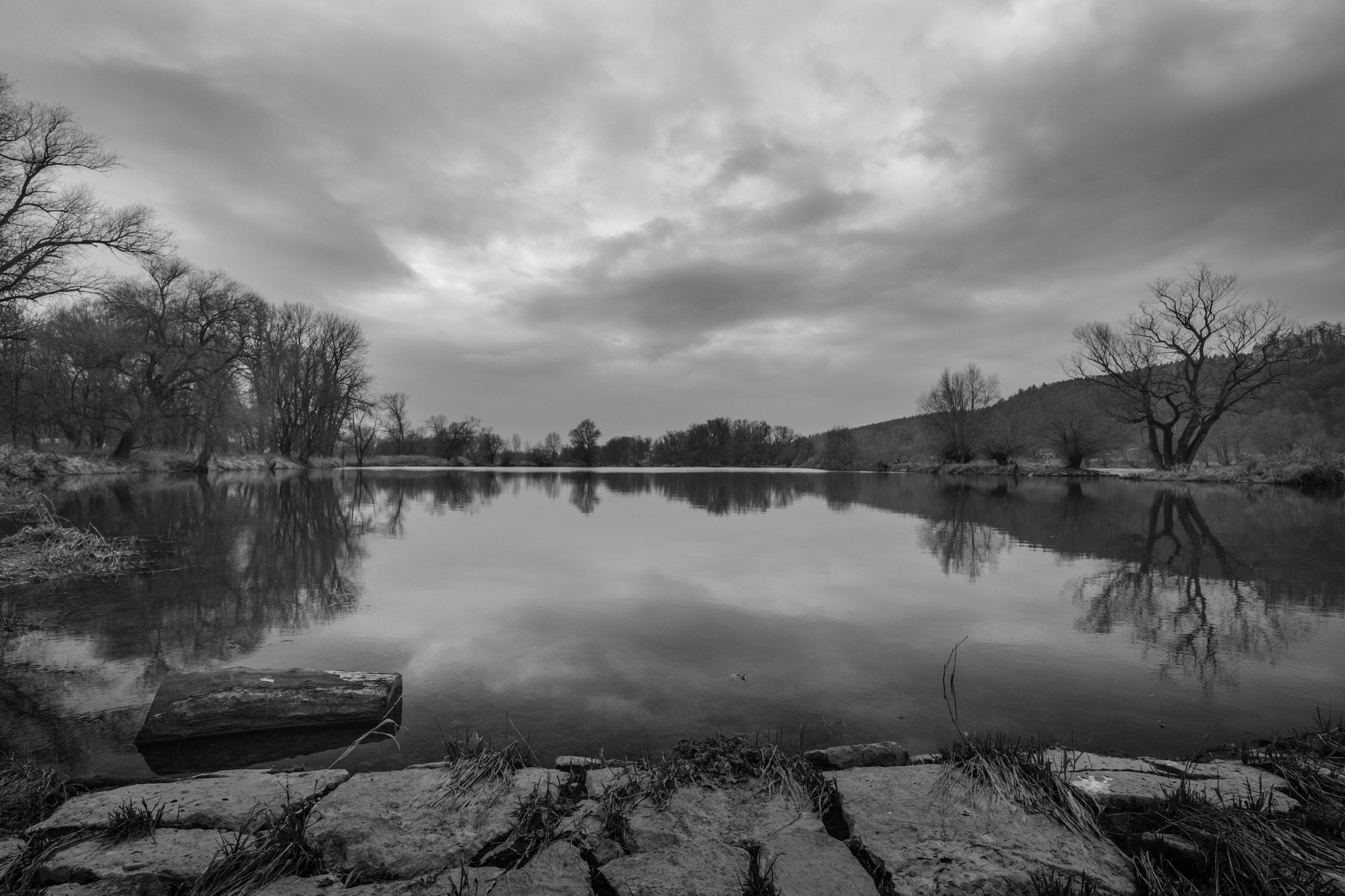 Fujifilm X-Pro2 + ZEISS Touit 12mm F2.8 sample photo. Gloomy photography