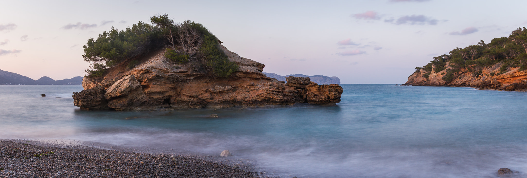 Sigma 24-105mm f/4 DG OS HSM | A sample photo. S'illot de la victoria photography
